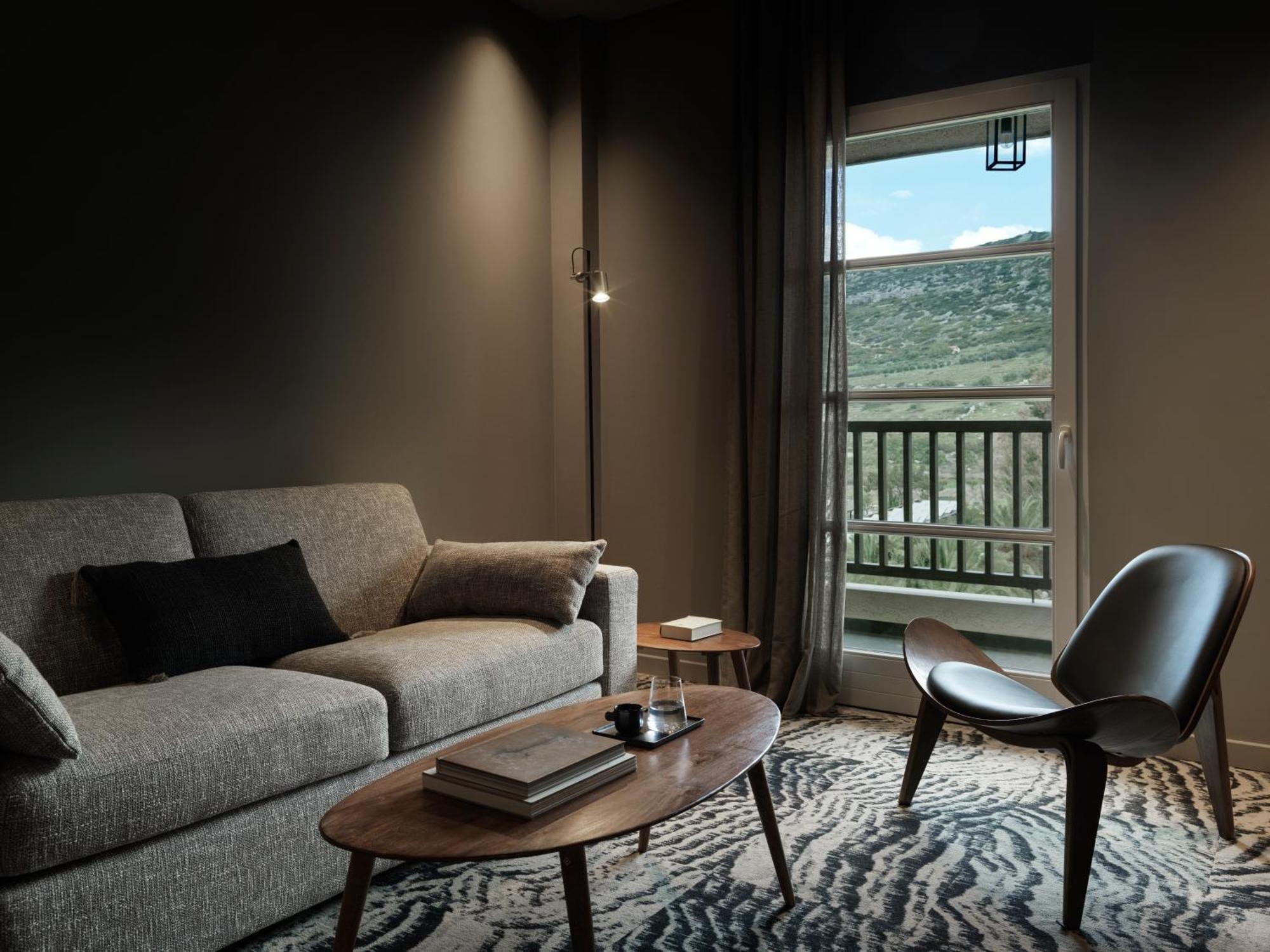 Deluxe Suite mit Blick auf den Garten