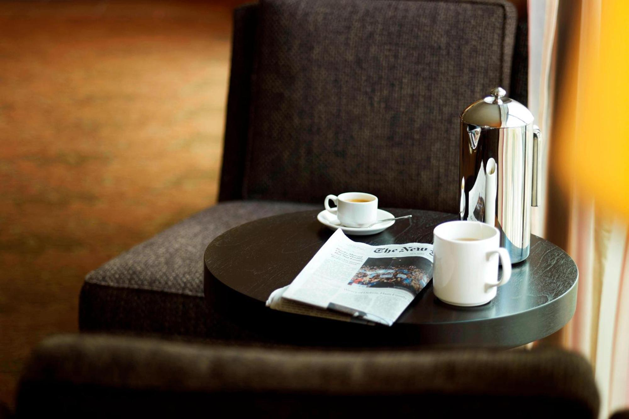 Zimmer mit Kingsize-Bett auf der Club-Etage