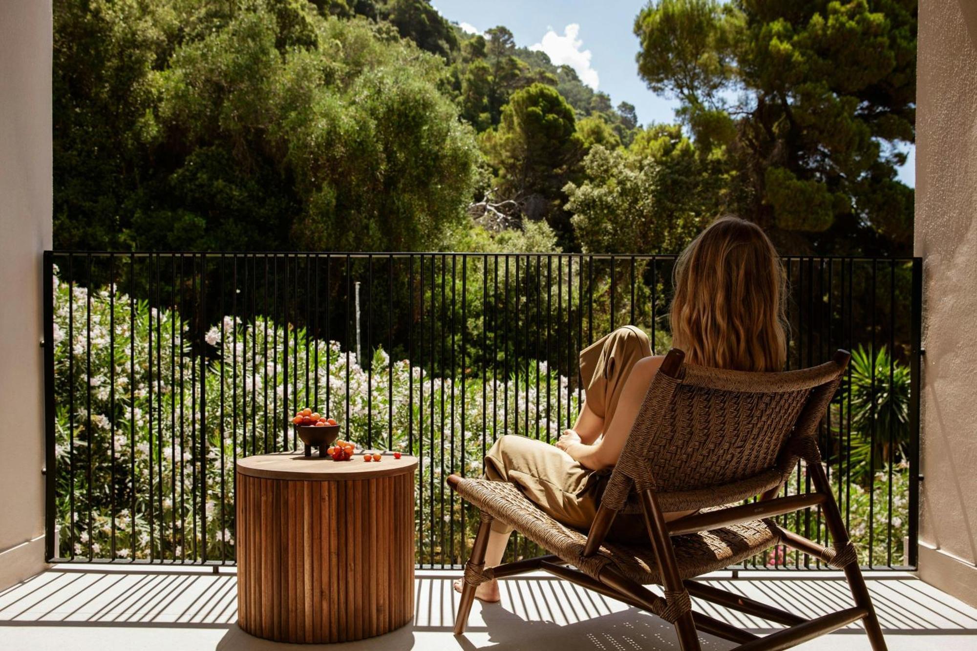 Familiensuite Tropical Sublime mit 1 Kingsize-Bett und Bergblick