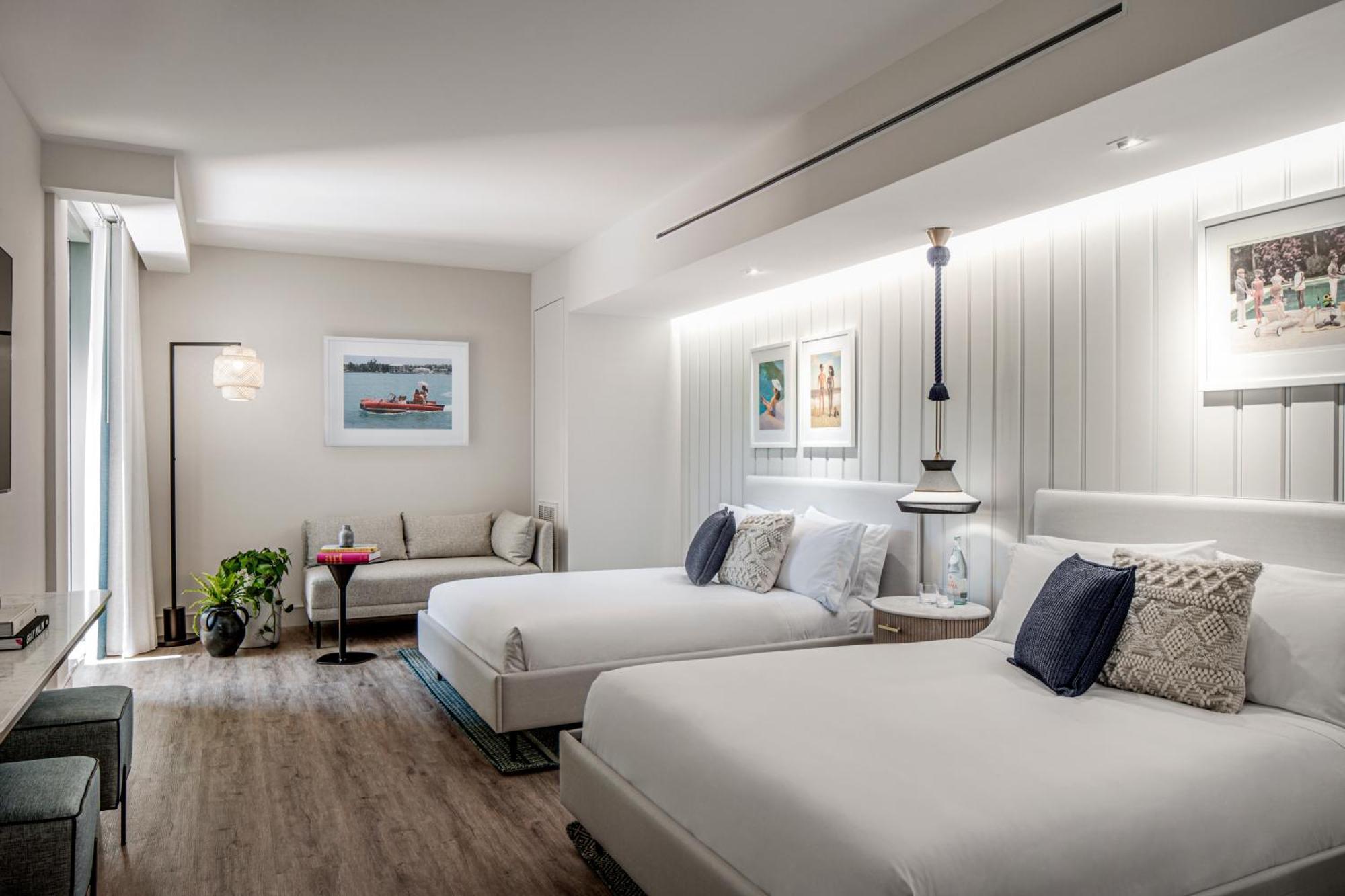 Zimmer mit 2 Queensize-Betten