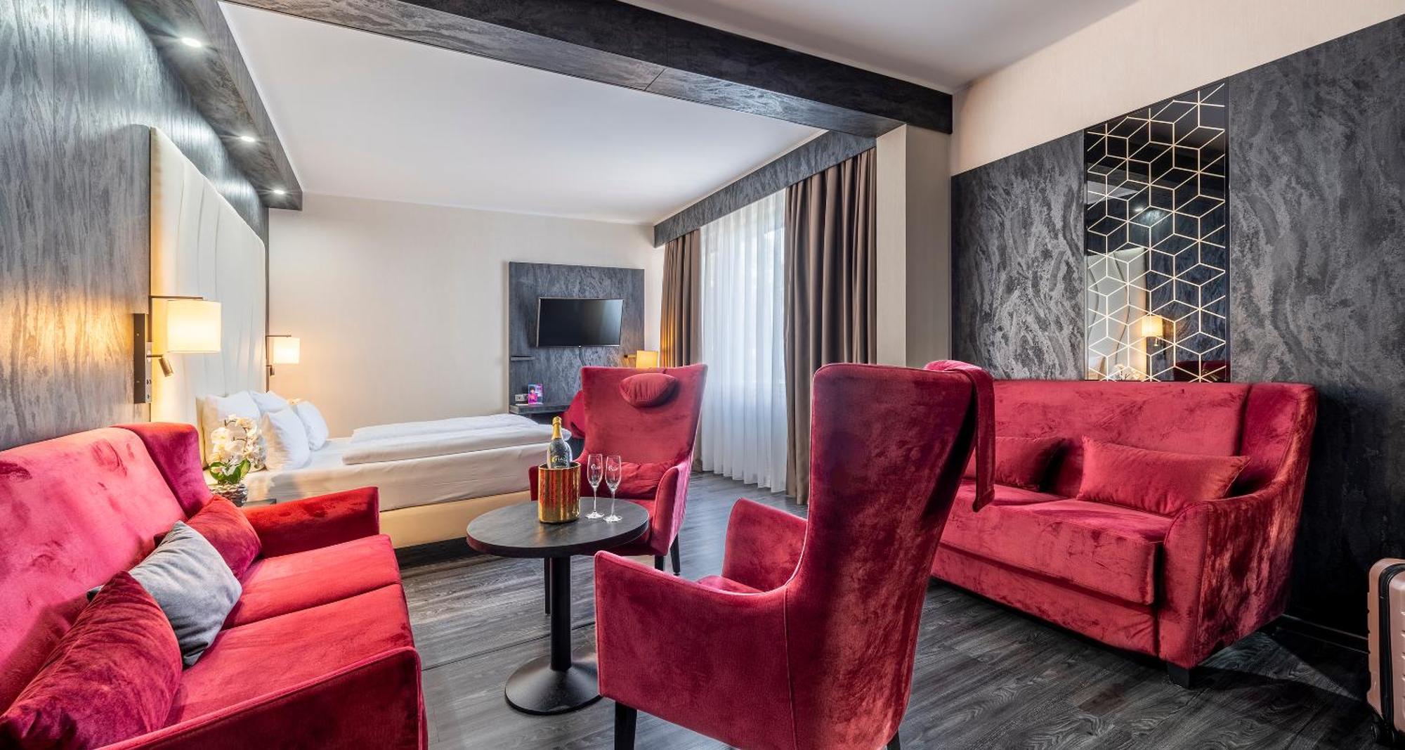 Premium Zimmer mit 2 Einzelbetten und Schlafsofa - Seeseite