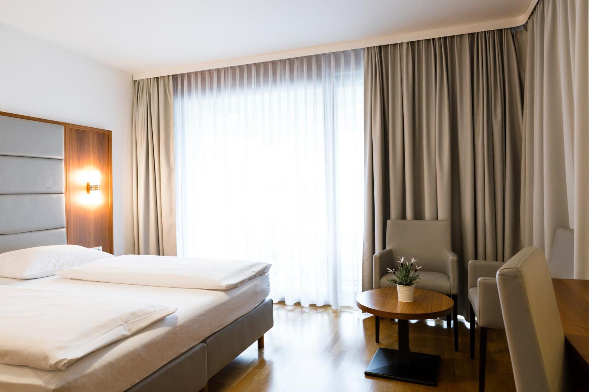 Doppelzimmer mit Balkon - Nebengebäude