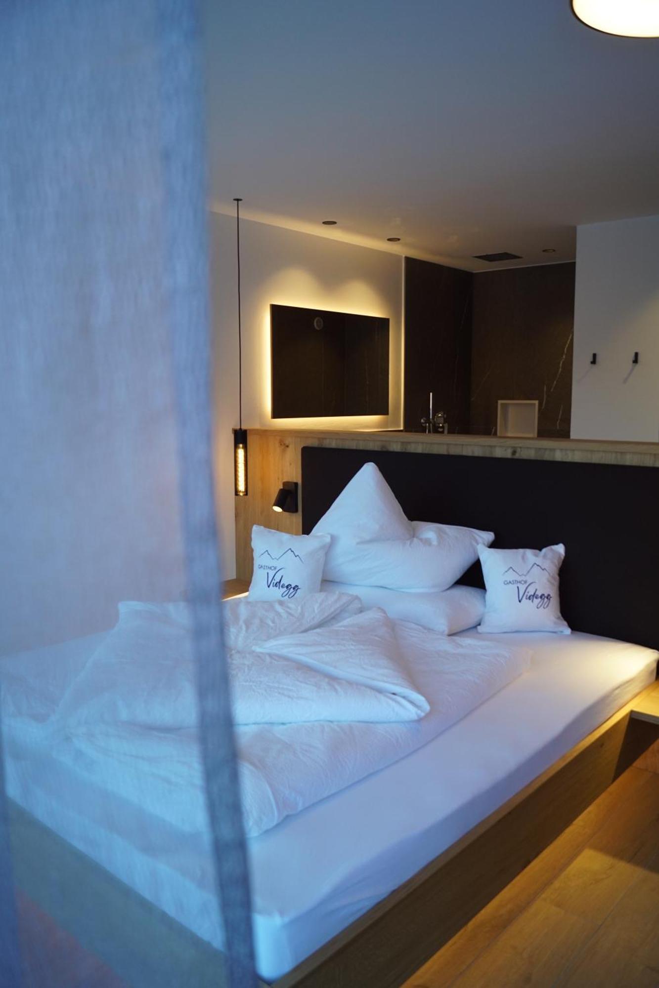 Doppelzimmer mit Balkon