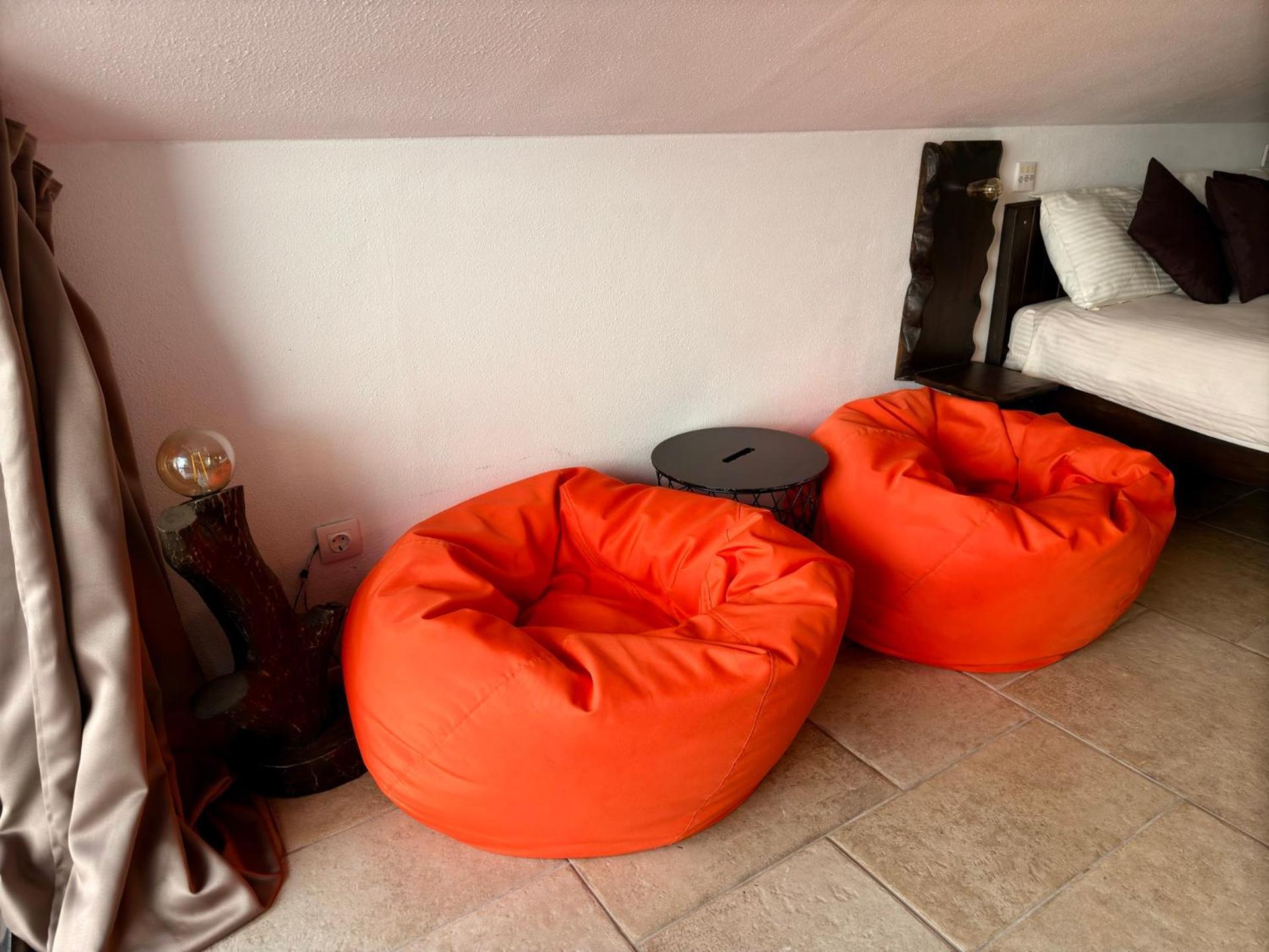 Studio mit Kingsize-Bett und Schlafsofa