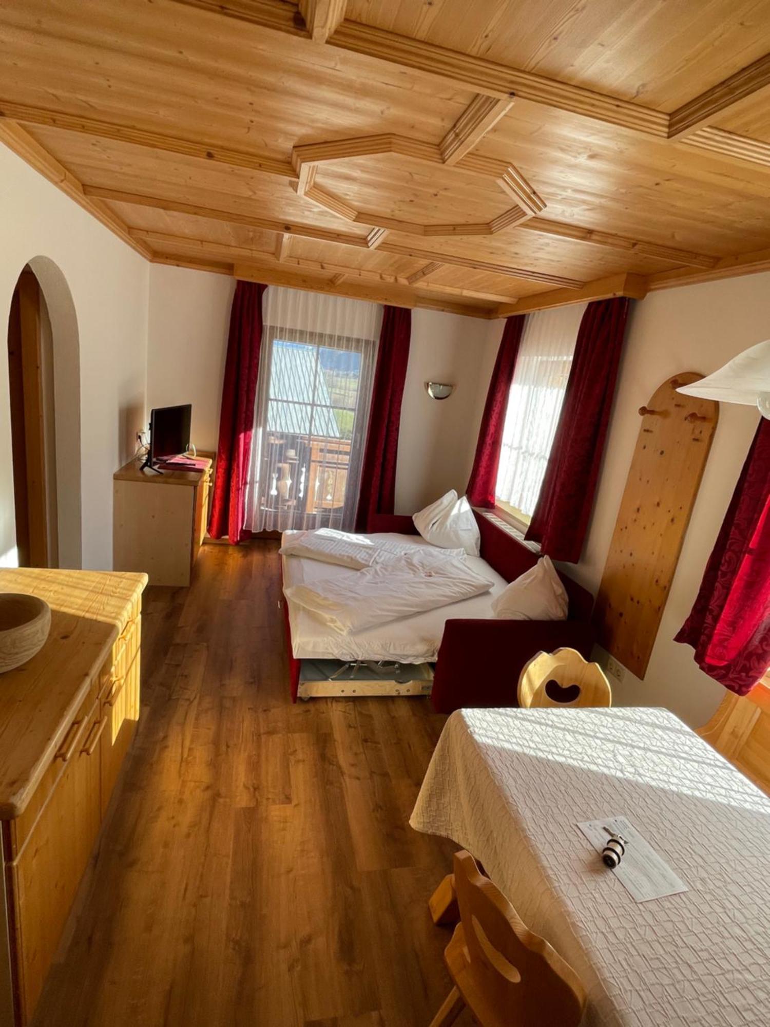 Großes Apartment mit 1 Schlafzimmer