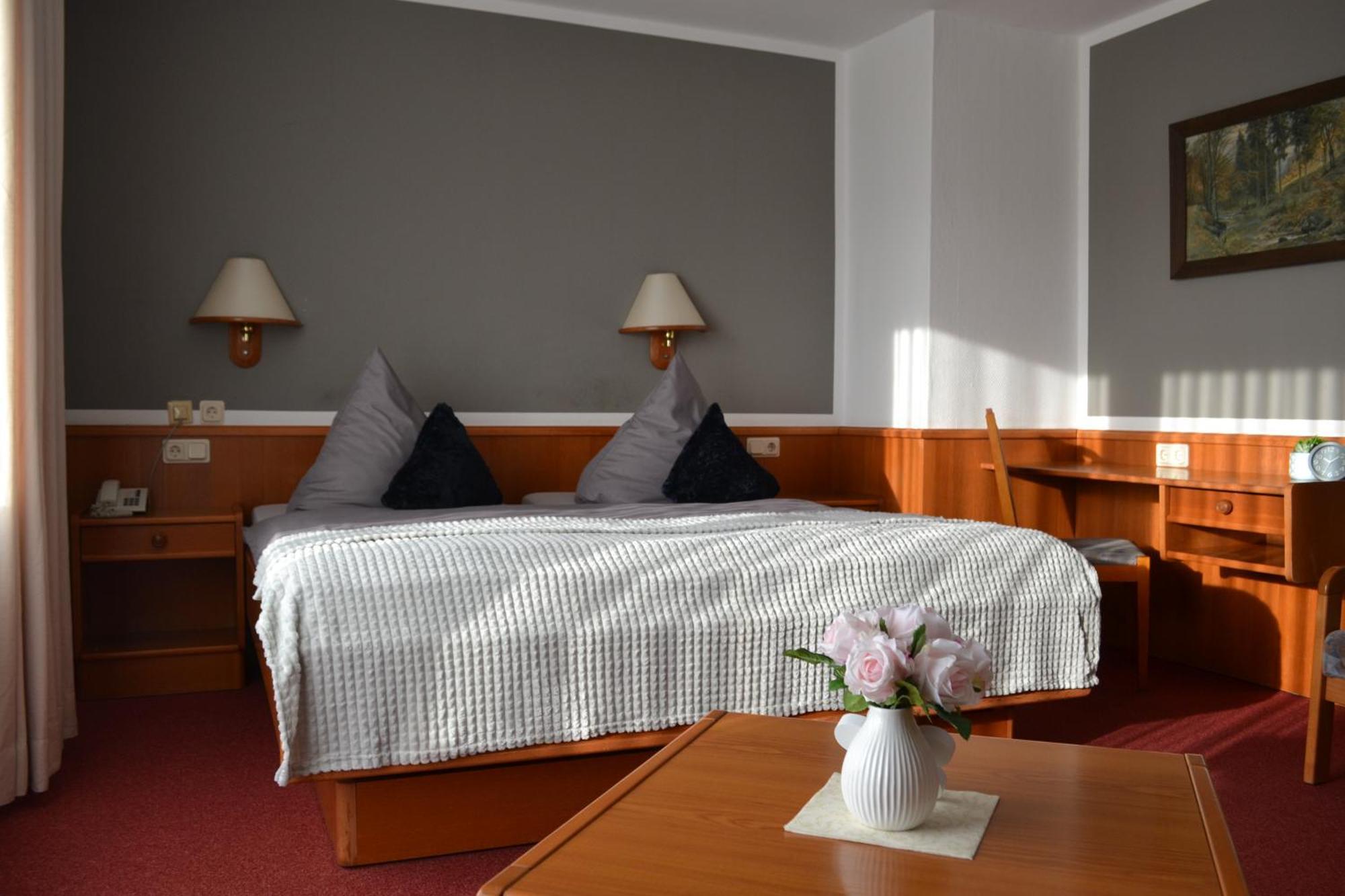 Doppelzimmer mit Balkon