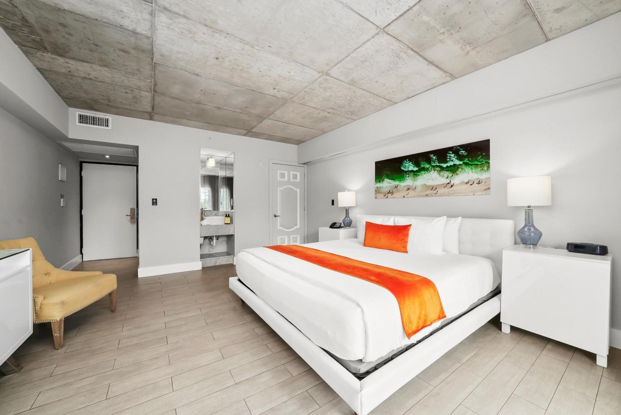 Superior Zimmer mit Kingsize-Bett und Balkon