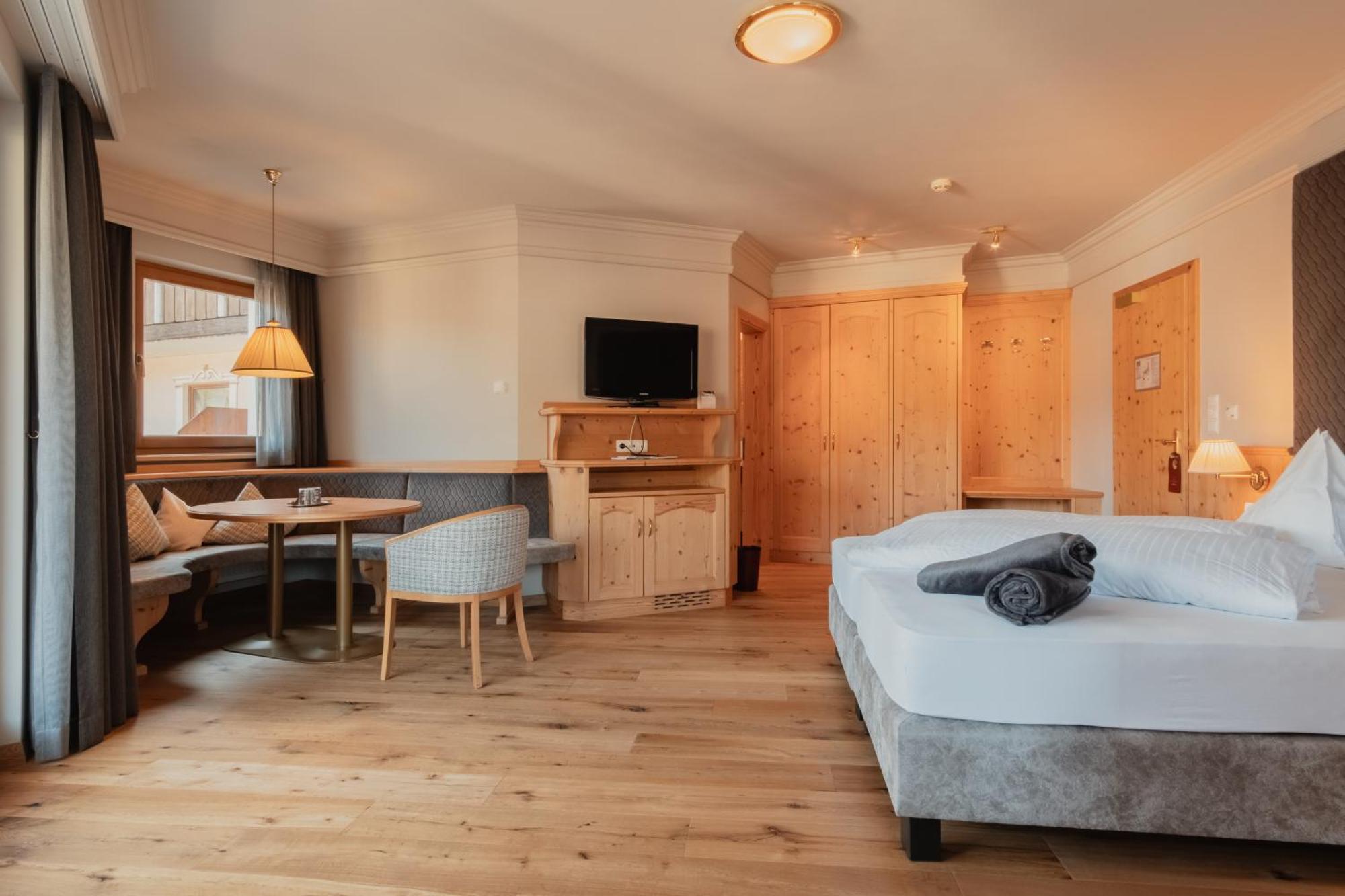 Deluxe Junior Suite