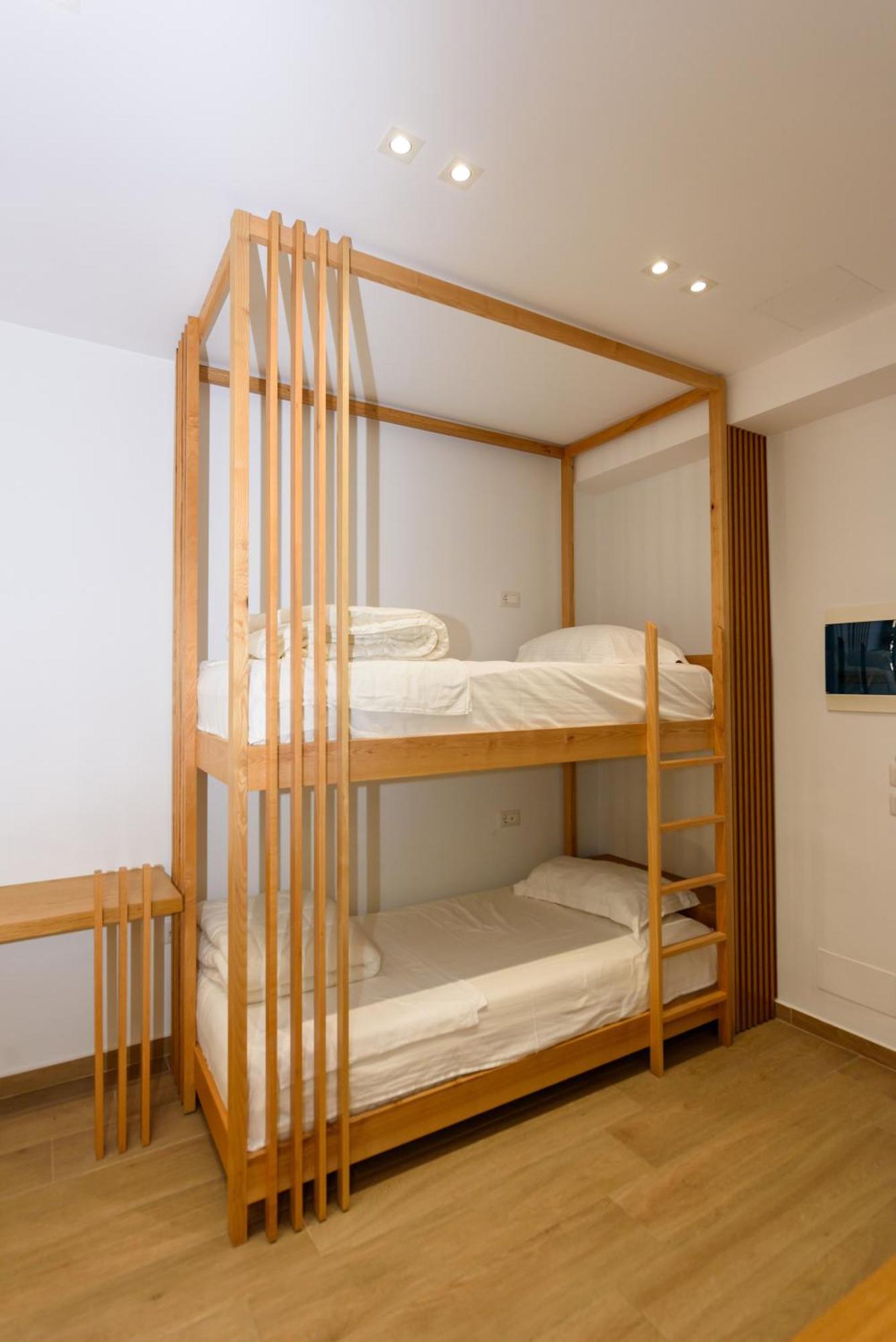 Vierbettzimmer mit Meerblick