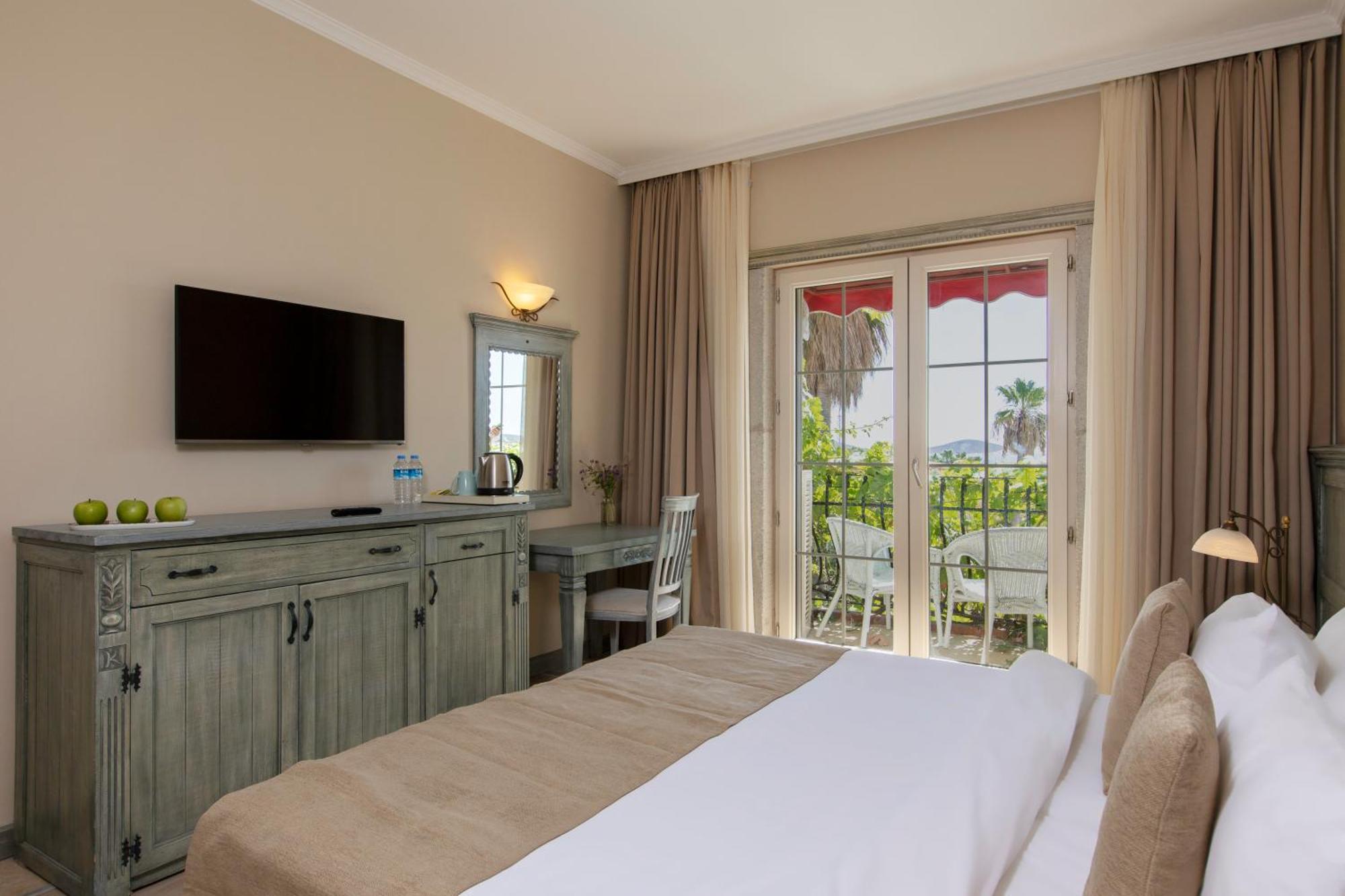 Deluxe Doppel-/Zweibettzimmer mit Balkon