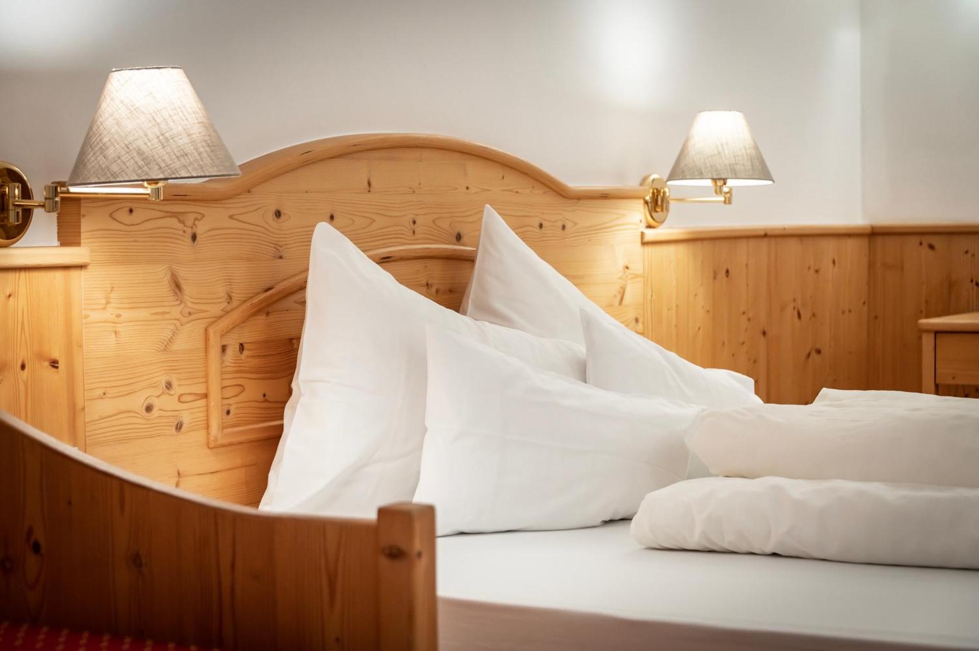 Großes Doppelzimmer mit Balkon