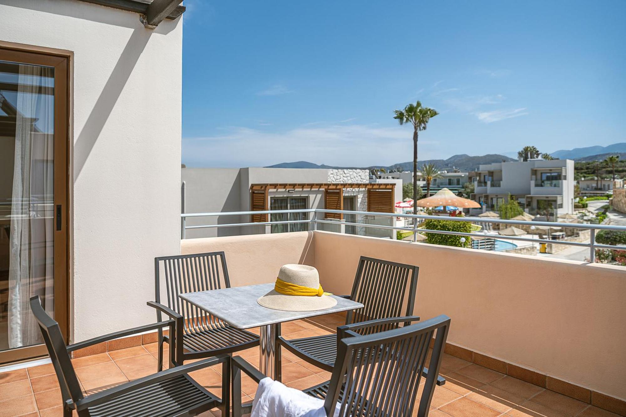 Familiensuite mit Balkon