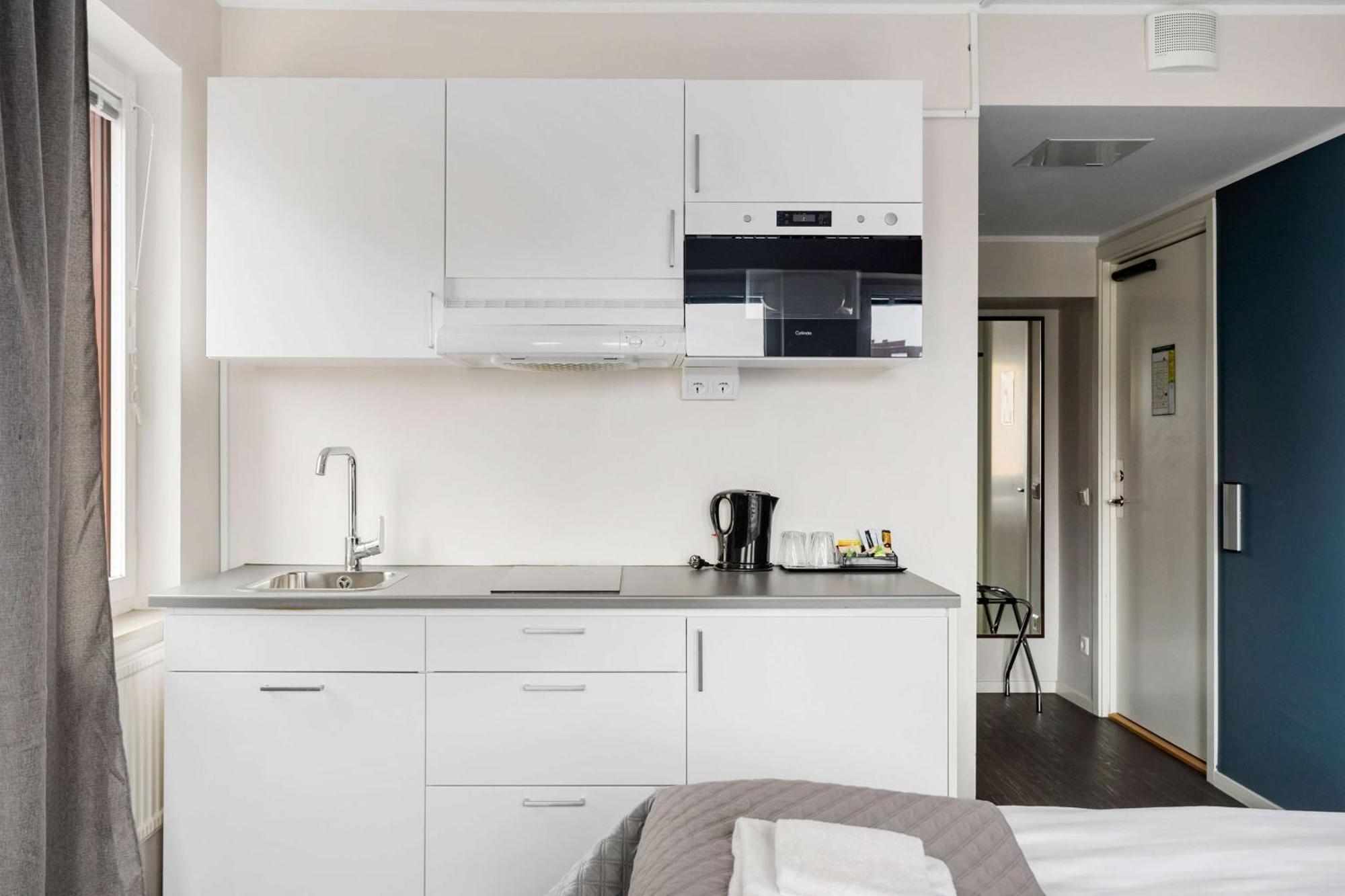 Superior Twin Room with Kitchenette - Non-Smoking