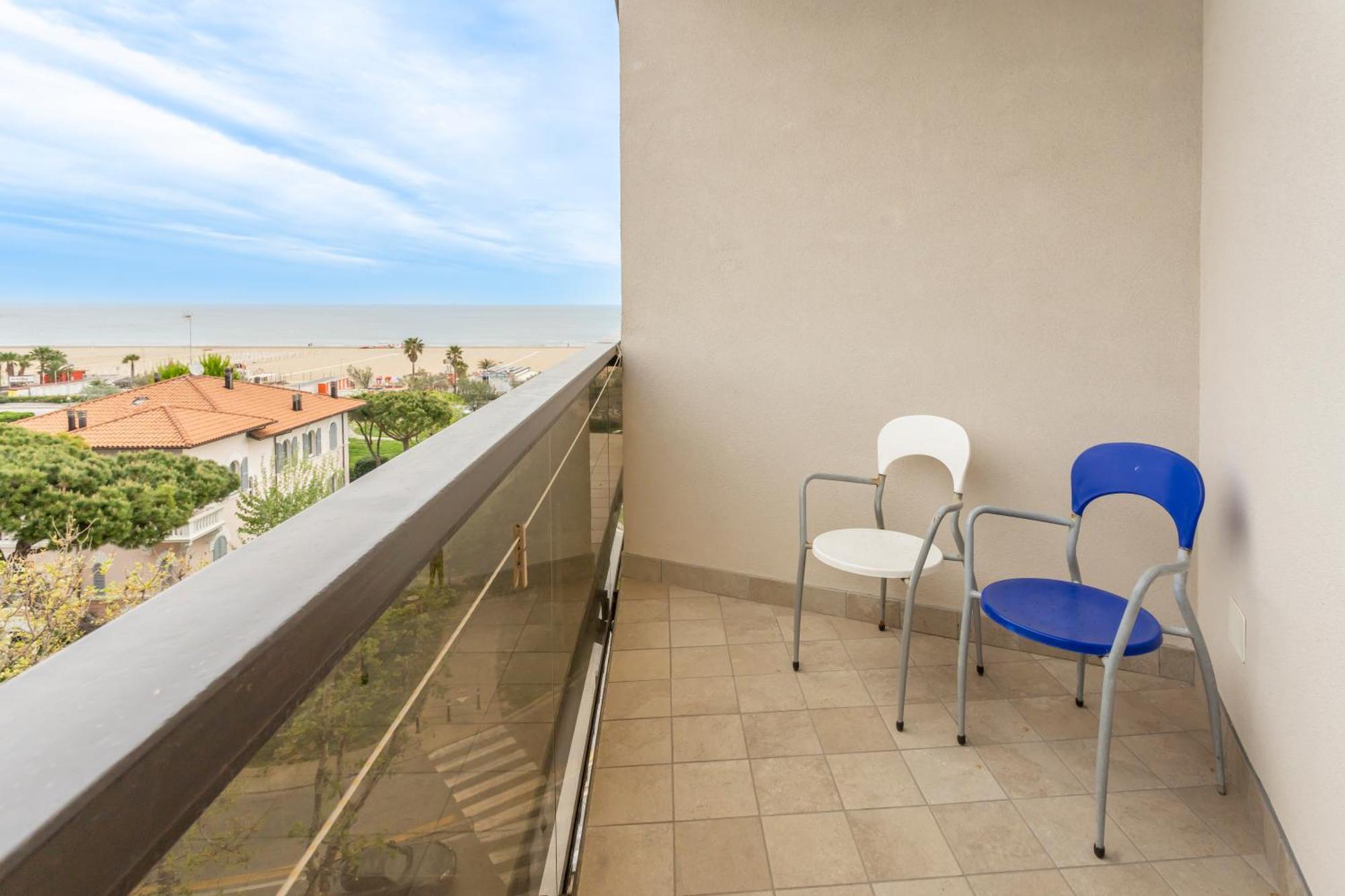 Deluxe Doppel-/Zweibettzimmer mit Balkon