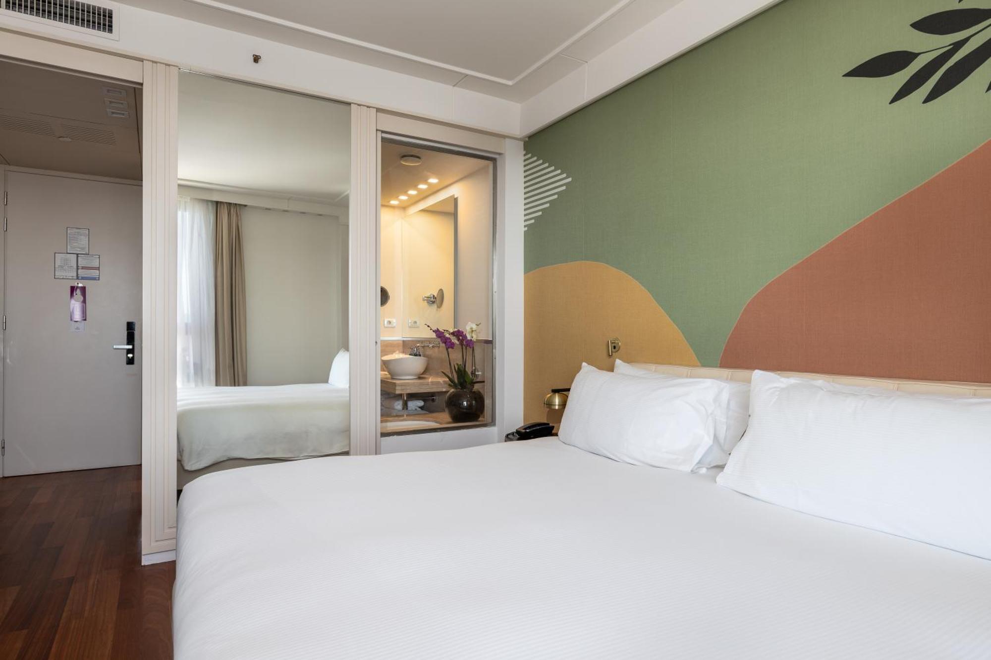 Zimmer mit Kingsize Bett