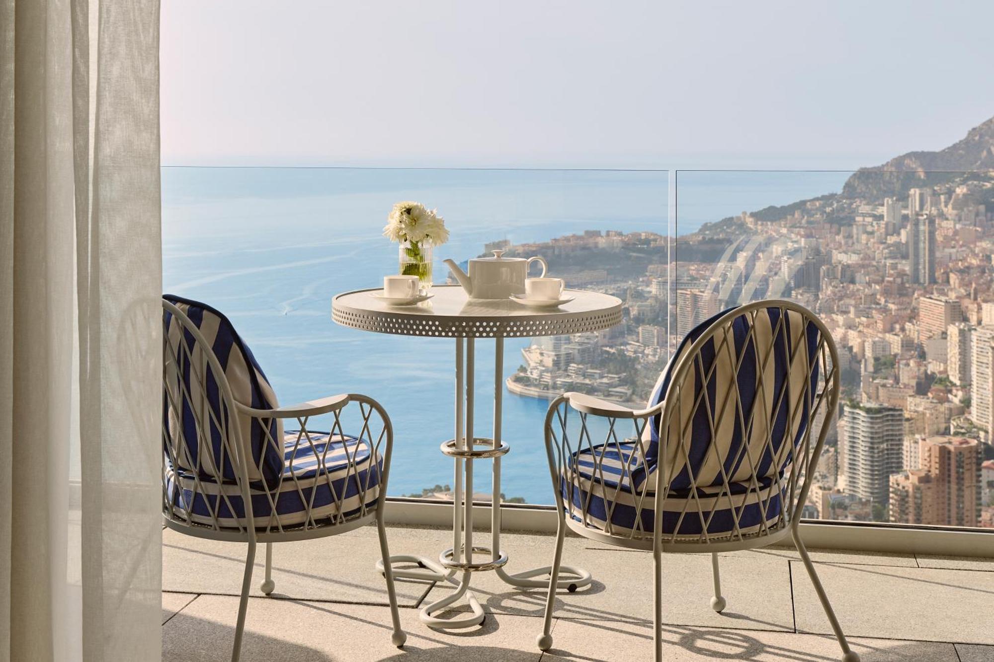 Studio mit Panoramablick auf das Meer