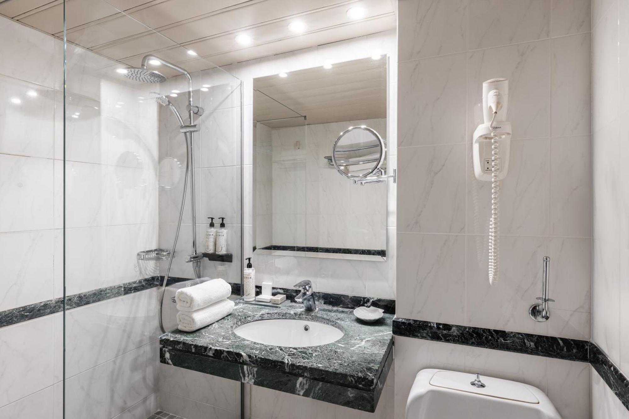 Superior Zimmer mit Poolblick