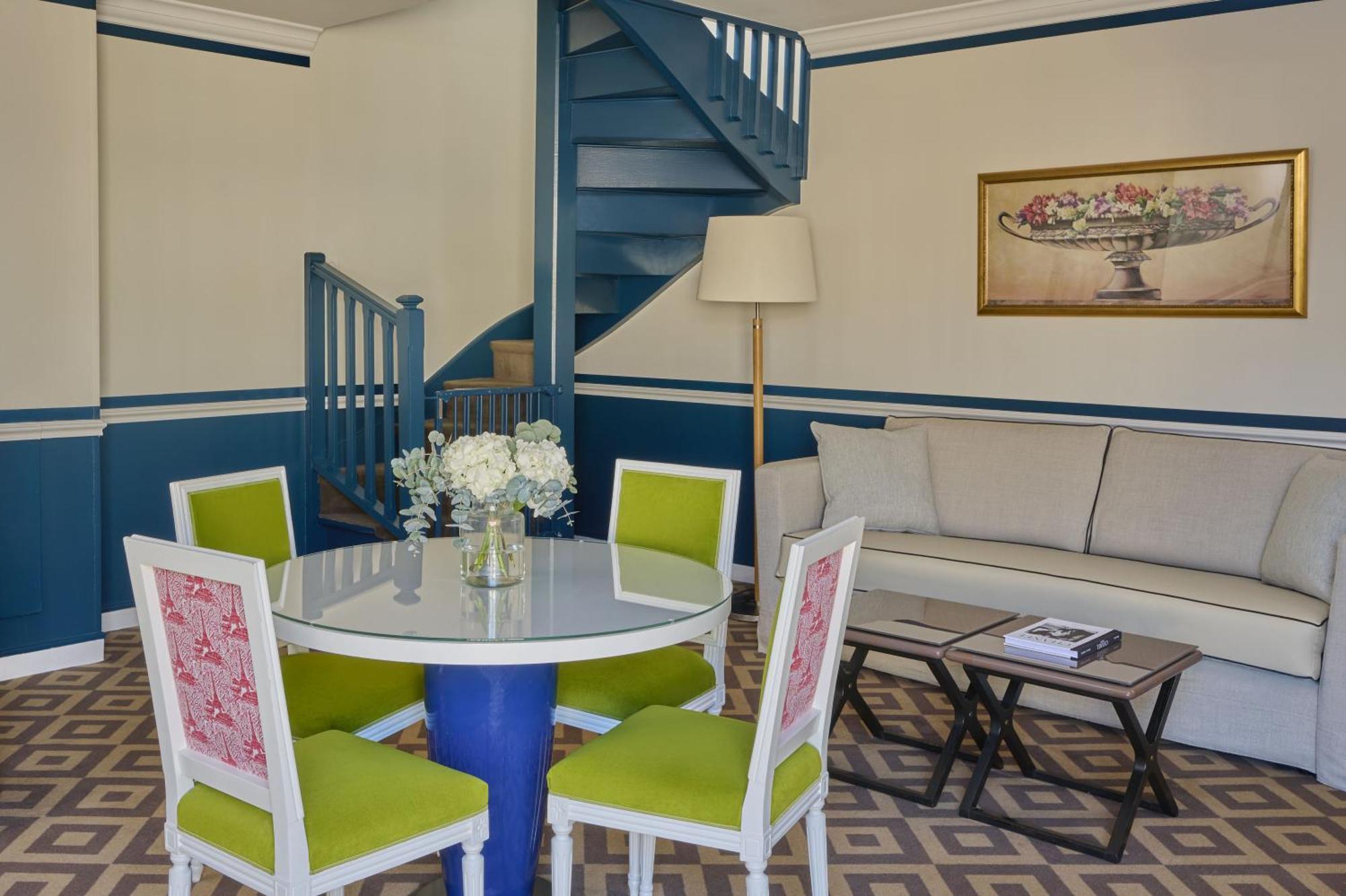 Deluxe Suite mit 2 Schlafzimmern und Aussicht auf die Terrasse