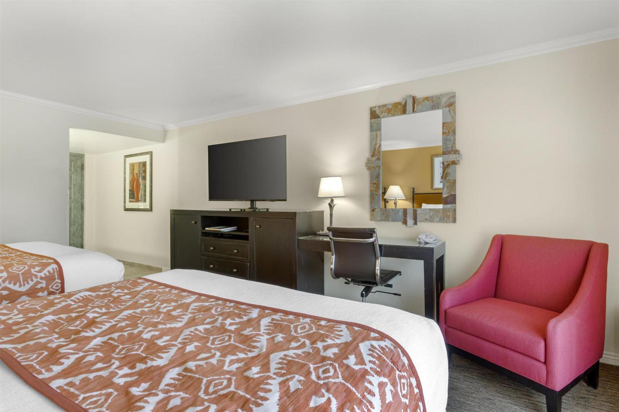 Zimmer mit 2 Queensize-Betten und Balkon – Nichtraucher