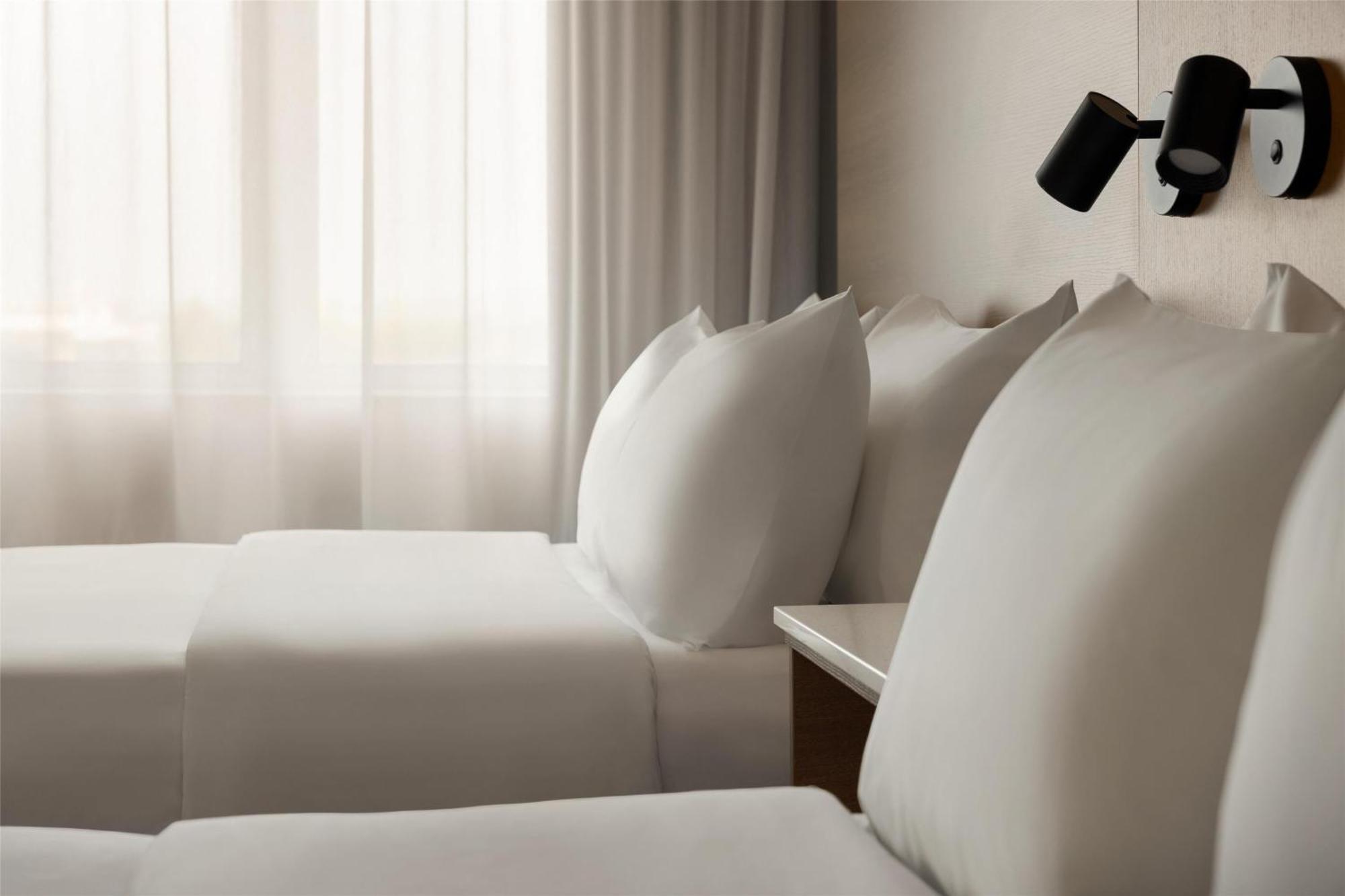 Zimmer mit 2 Queensize-Betten