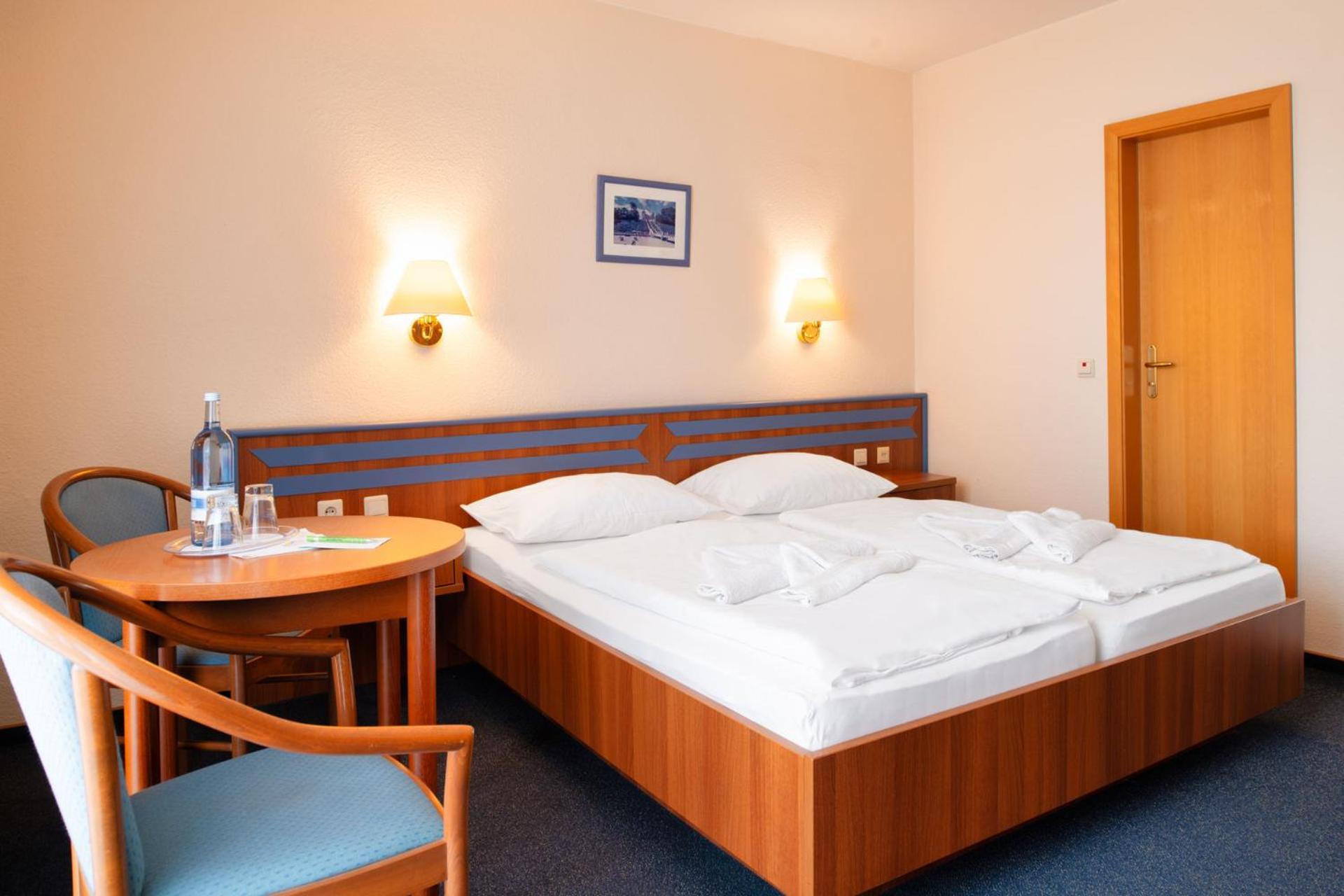 Doppelzimmer mit Balkon