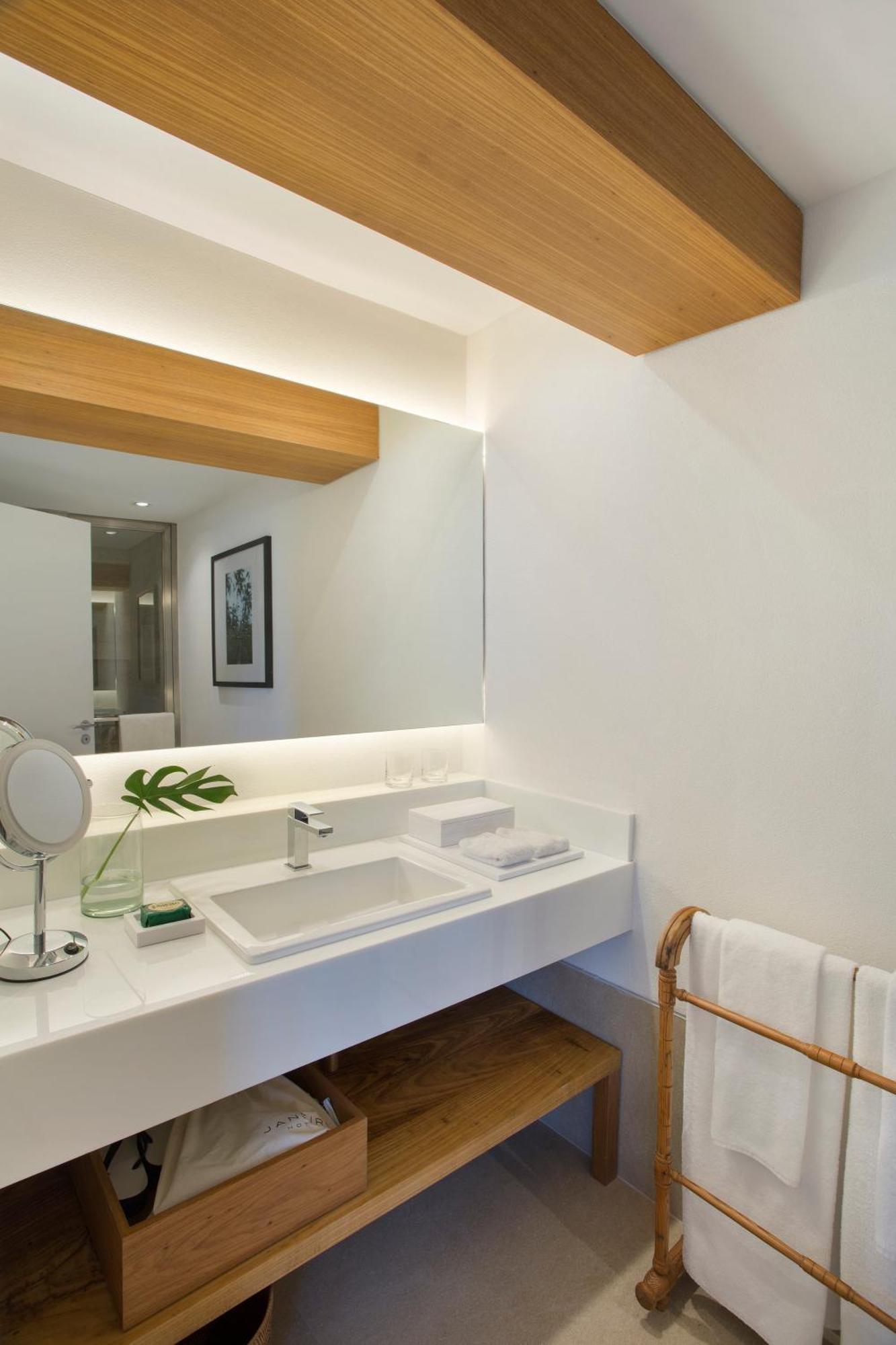 Suite mit Kingsize-Bett mit Meerblick