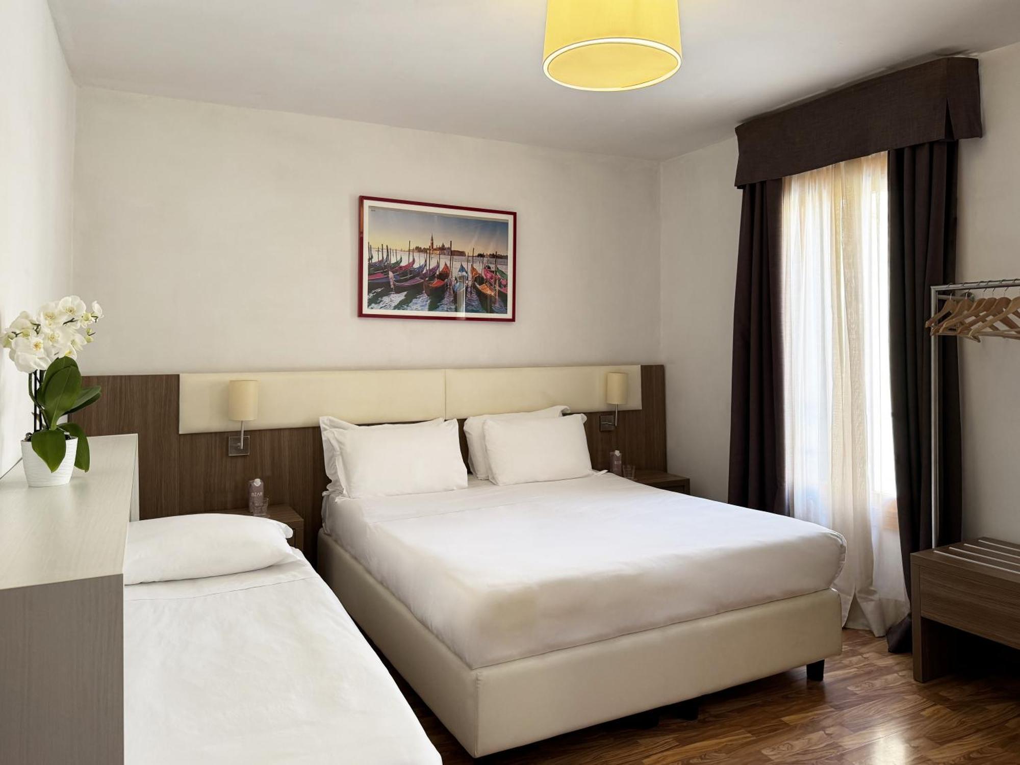 Dreibettzimmer