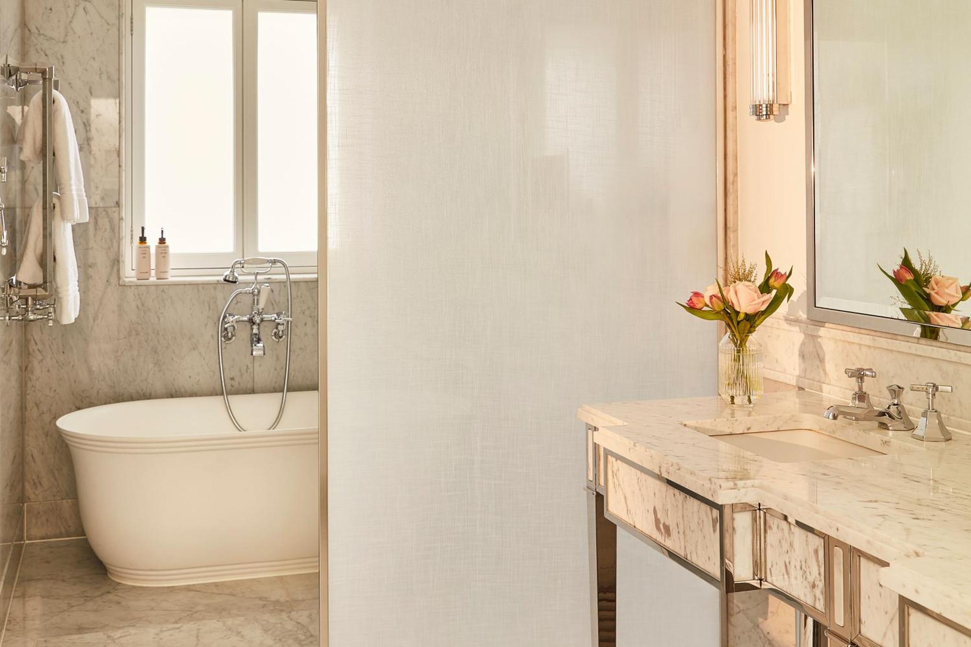 Zimmer Mayfair