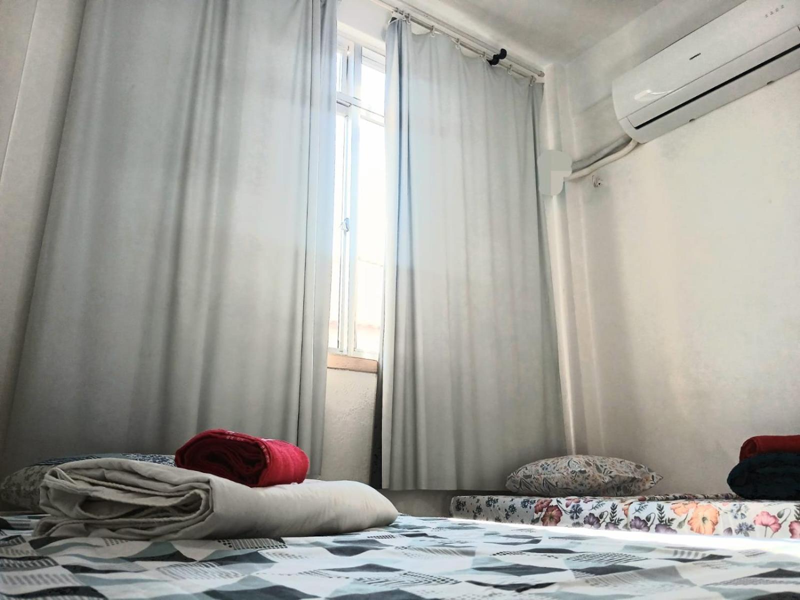 Doppel- oder Zweibettzimmer