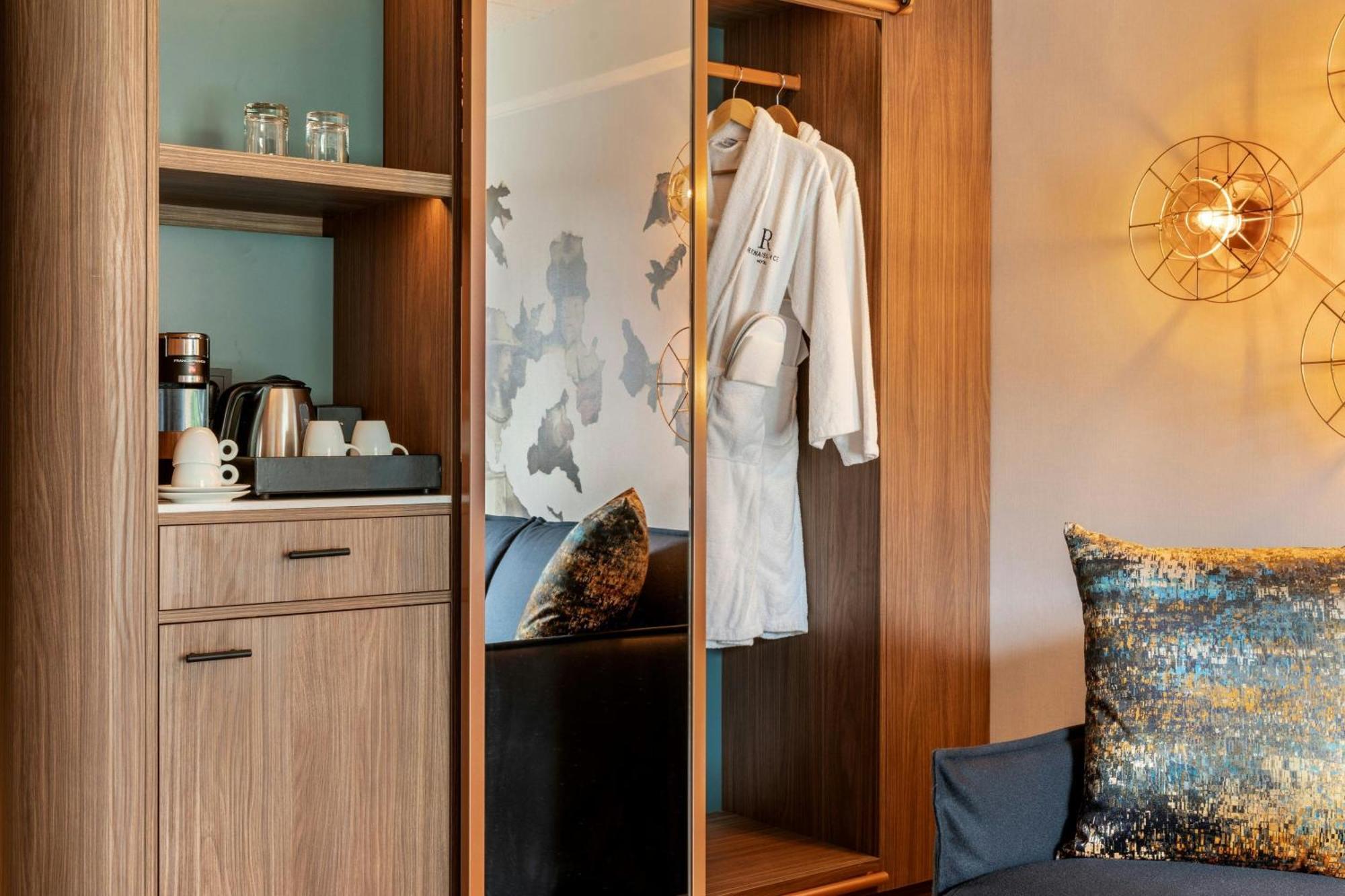 Größeres Familienzimmer – Zugang zur Club-Lounge