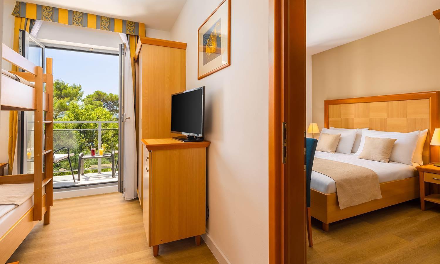 Familienzimmer mit Balkon zur Meerseite