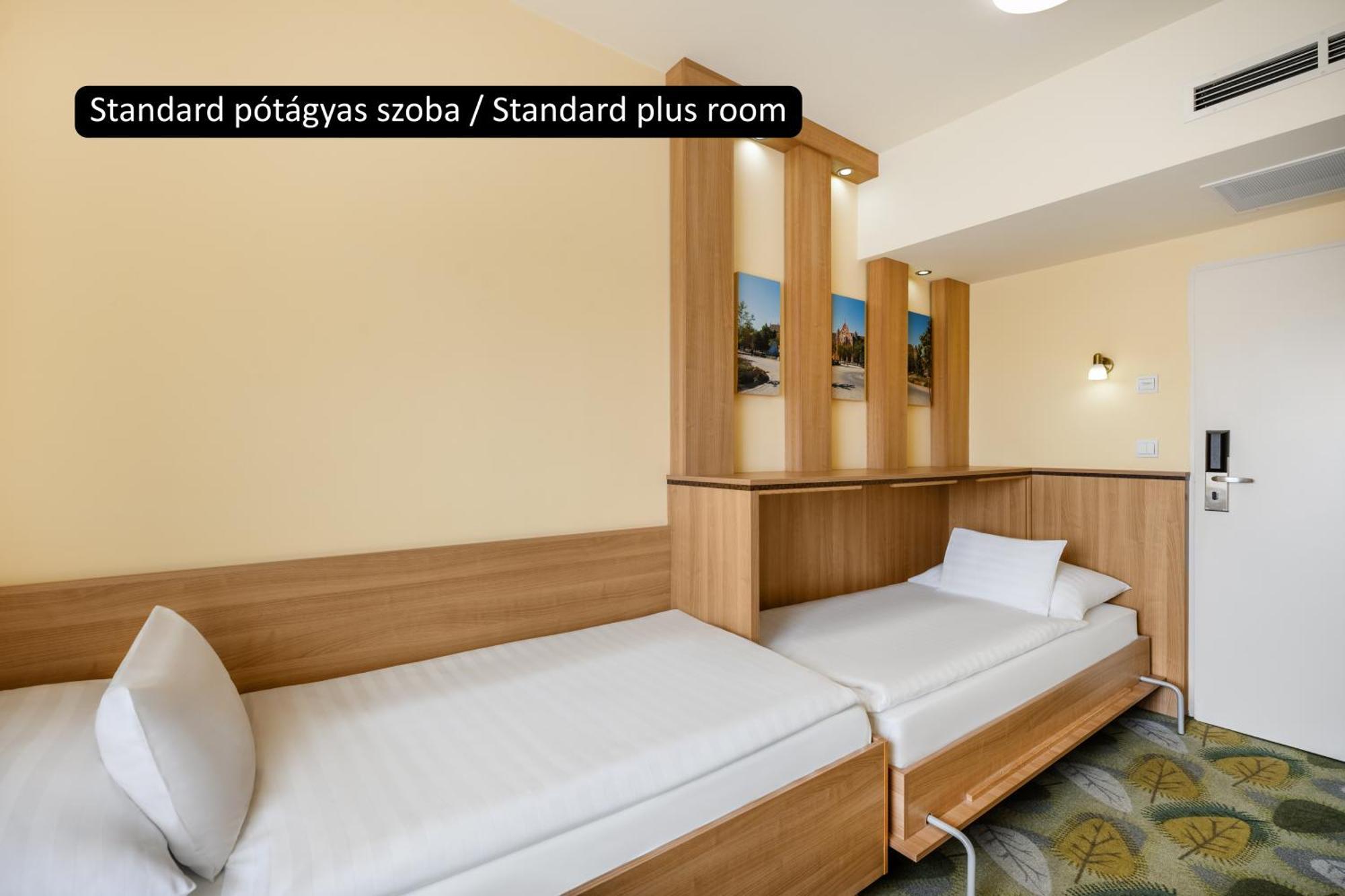Kleines Zweibettzimmer