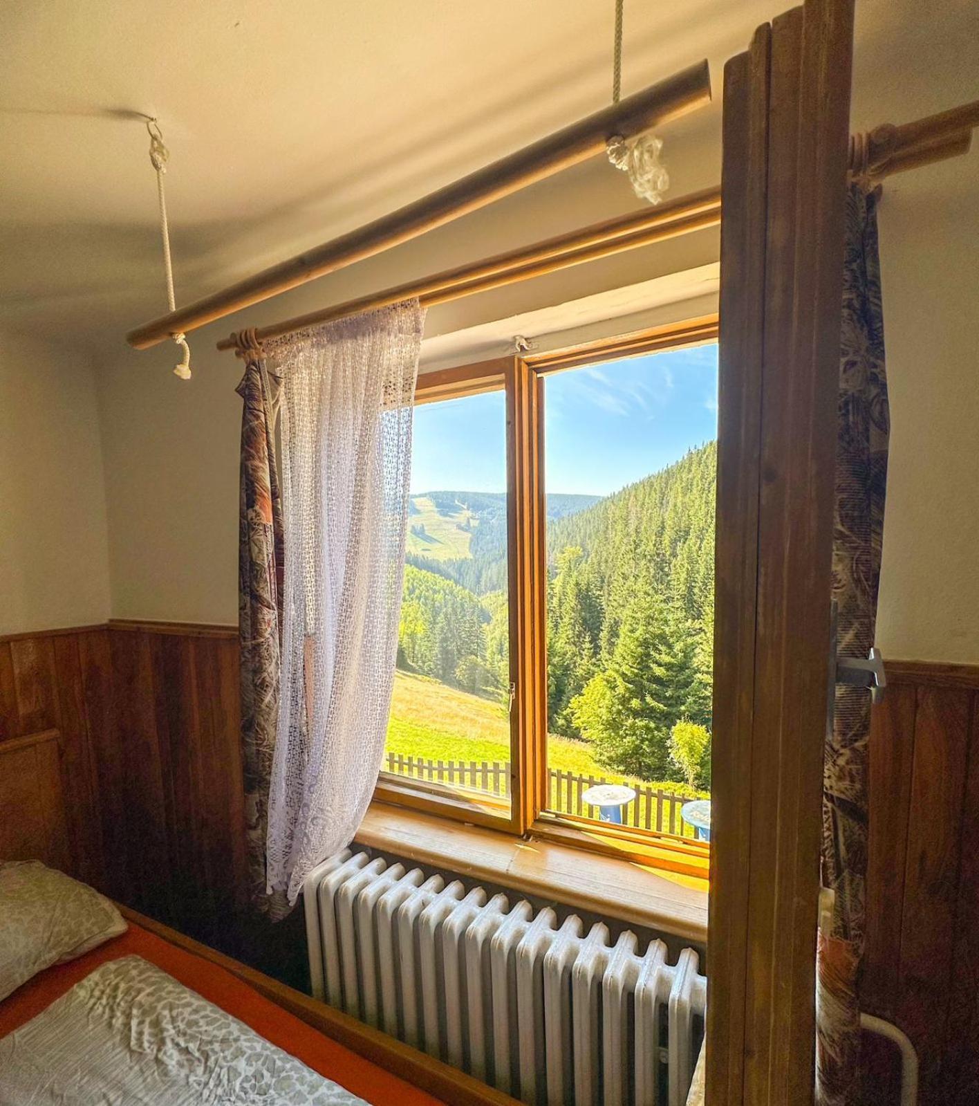 Familienzimmer mit Gemeinschaftsbad
