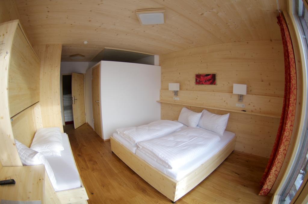 Doppelzimmer mit Bergblick
