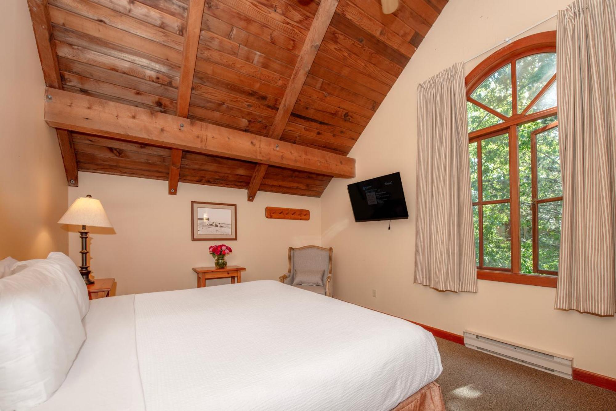 Executive Loft mit Gartenblick