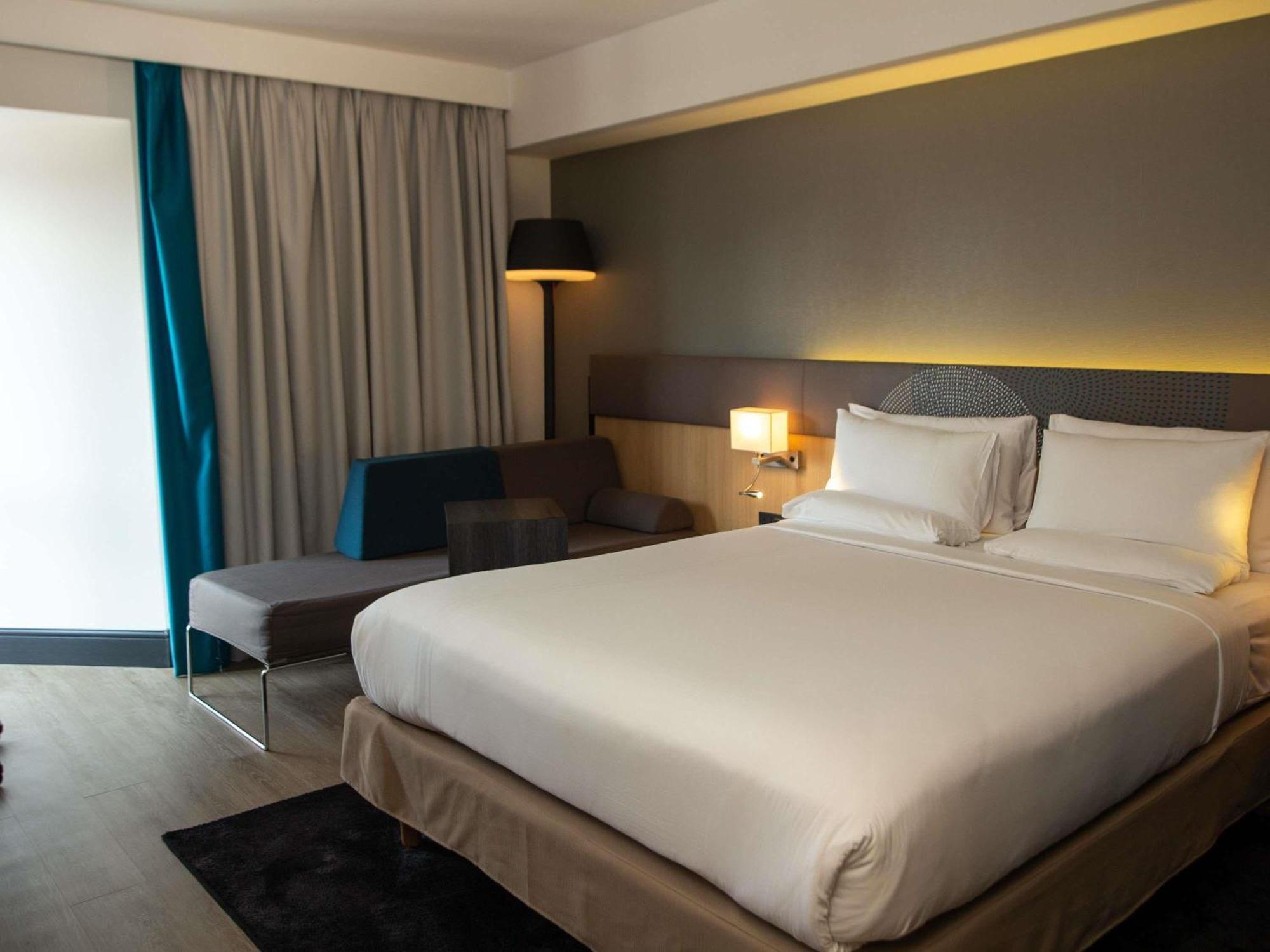 Superior Zimmer mit Queensize-Bett und Sofa