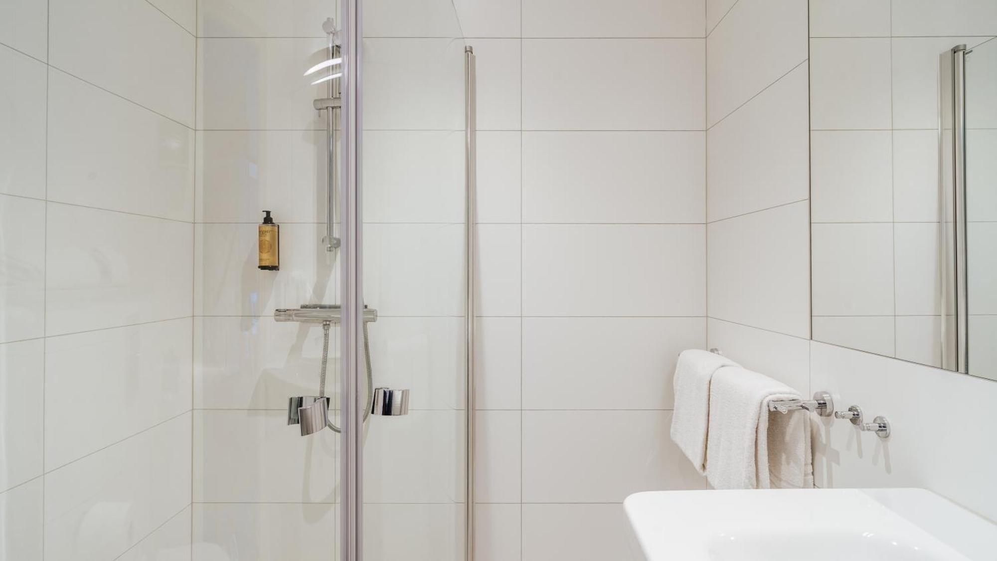 Doppelzimmer mit Poolblick