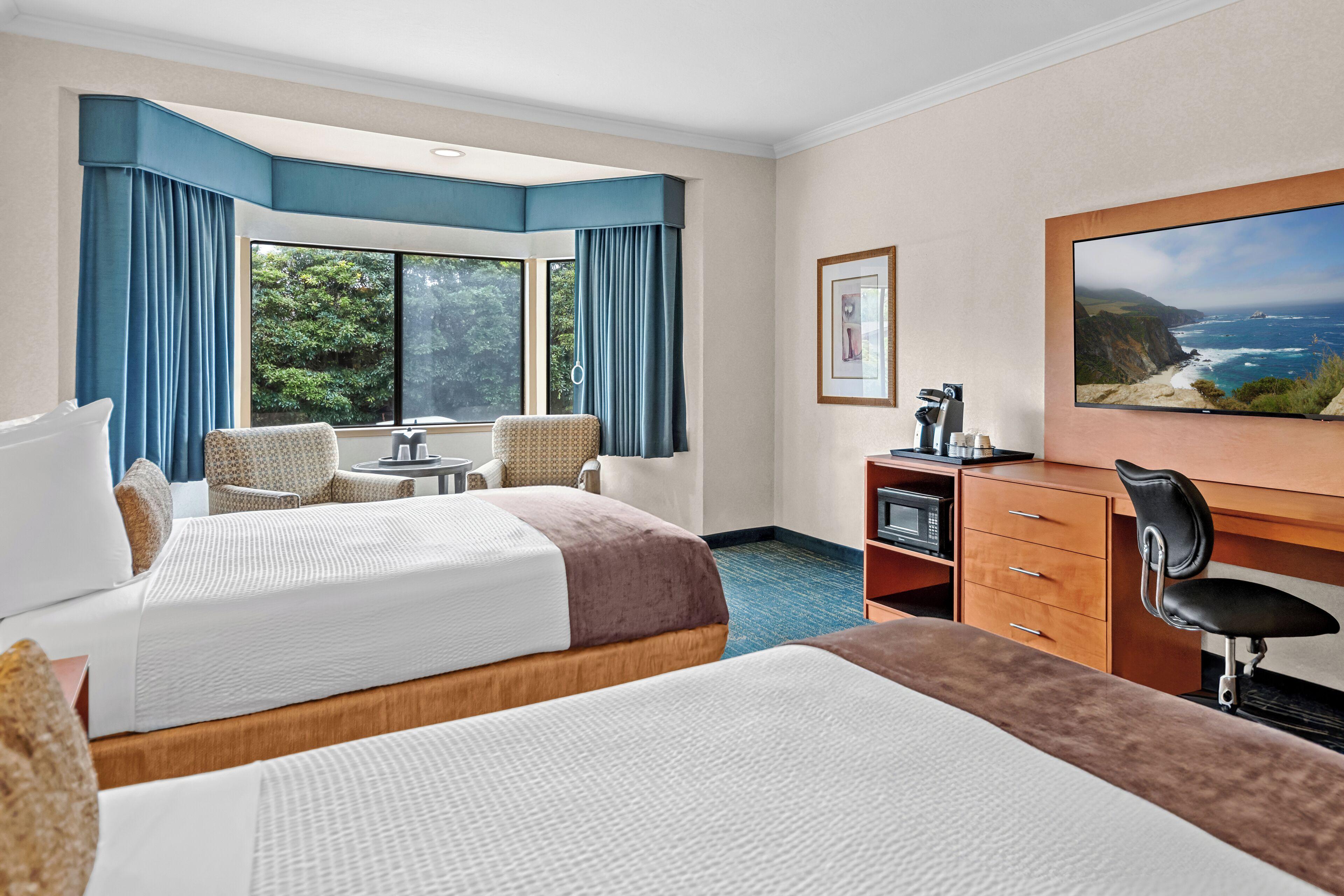 Queen Room Two Queen Beds Bath Tub Mobility Accessible or Non-Smoking