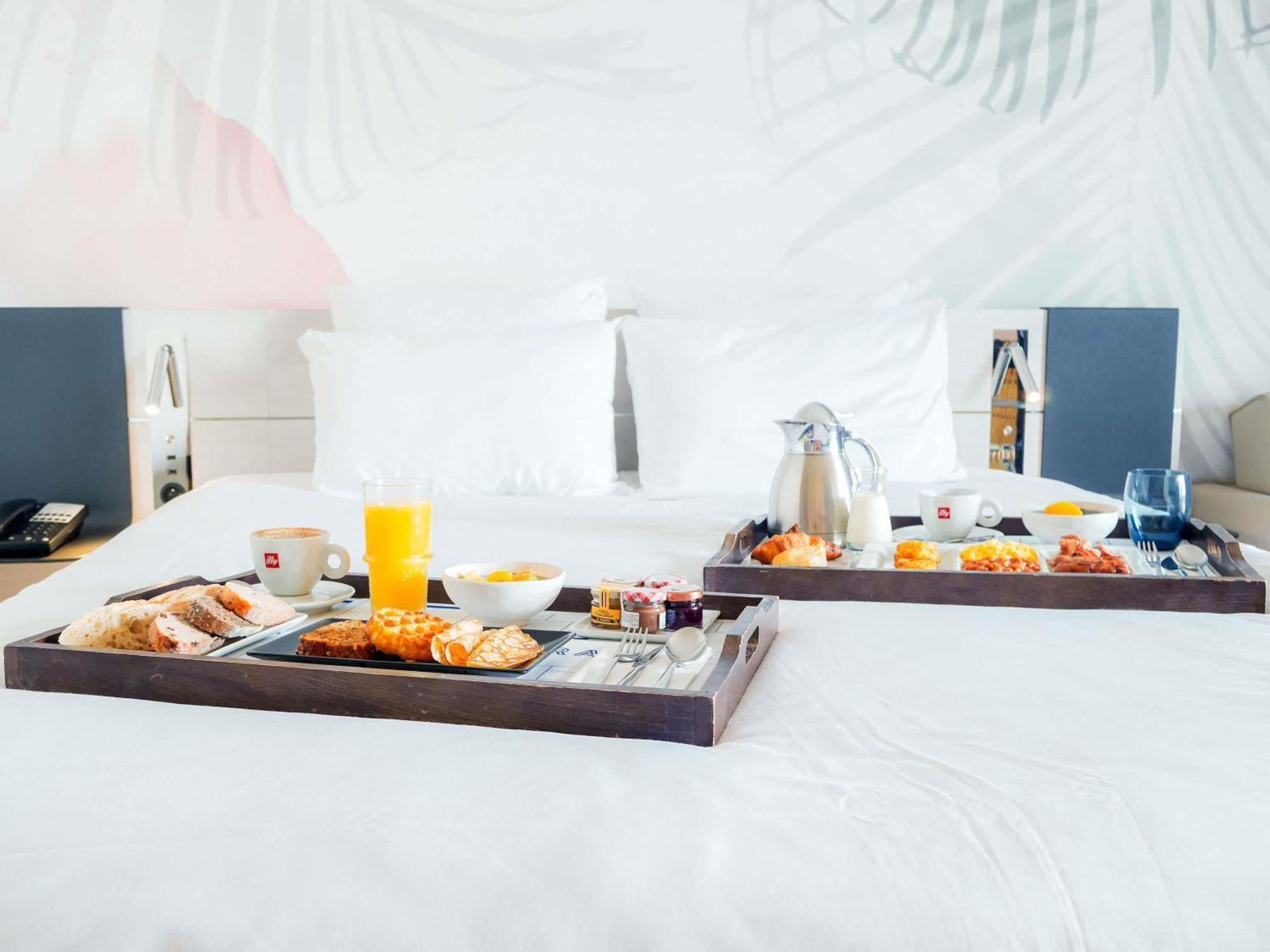 Superior Doppelzimmer mit Schlafsofa und Gartenblick