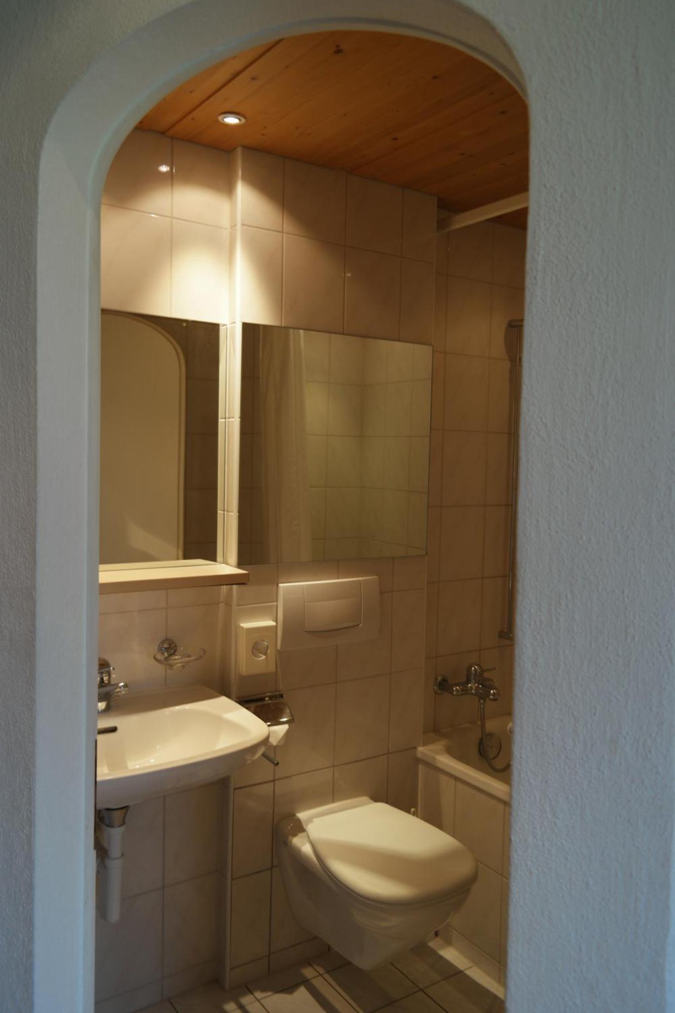 Standard Zweibettzimmer mit Bergblick