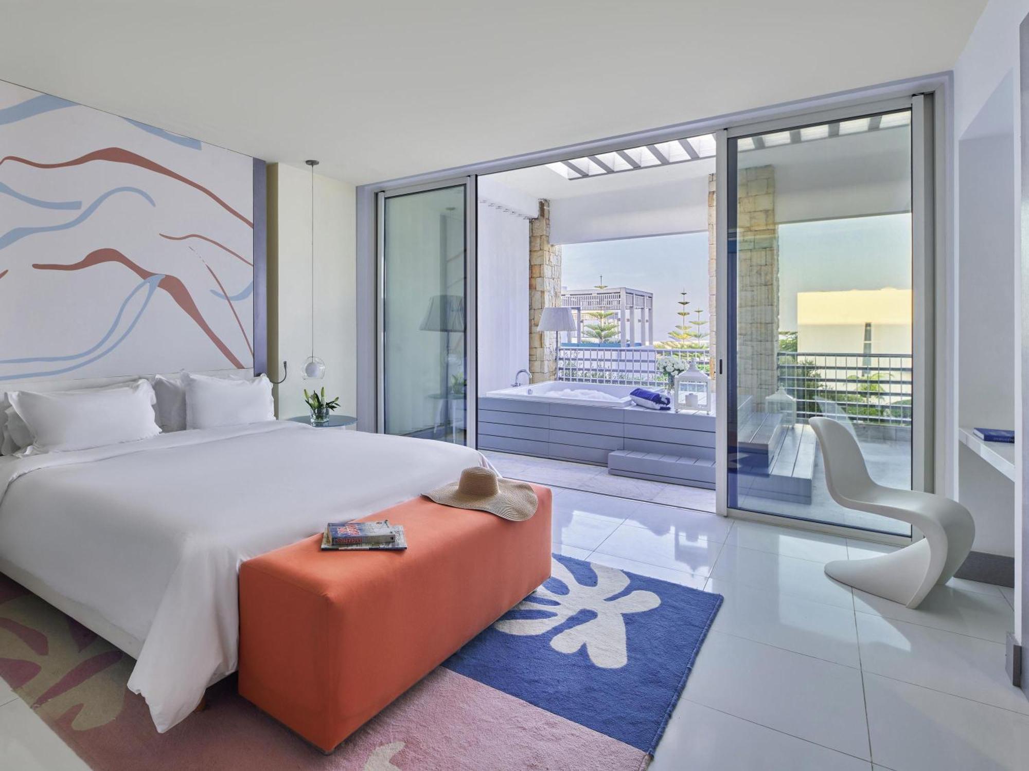 Prestige suite, 1 King-Size Bed, Garden View, Private Terrace with Hot Tub