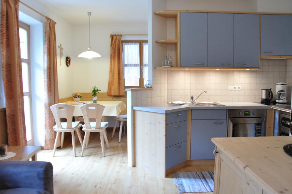 Apartment mit 2 Schlafzimmern und Balkon