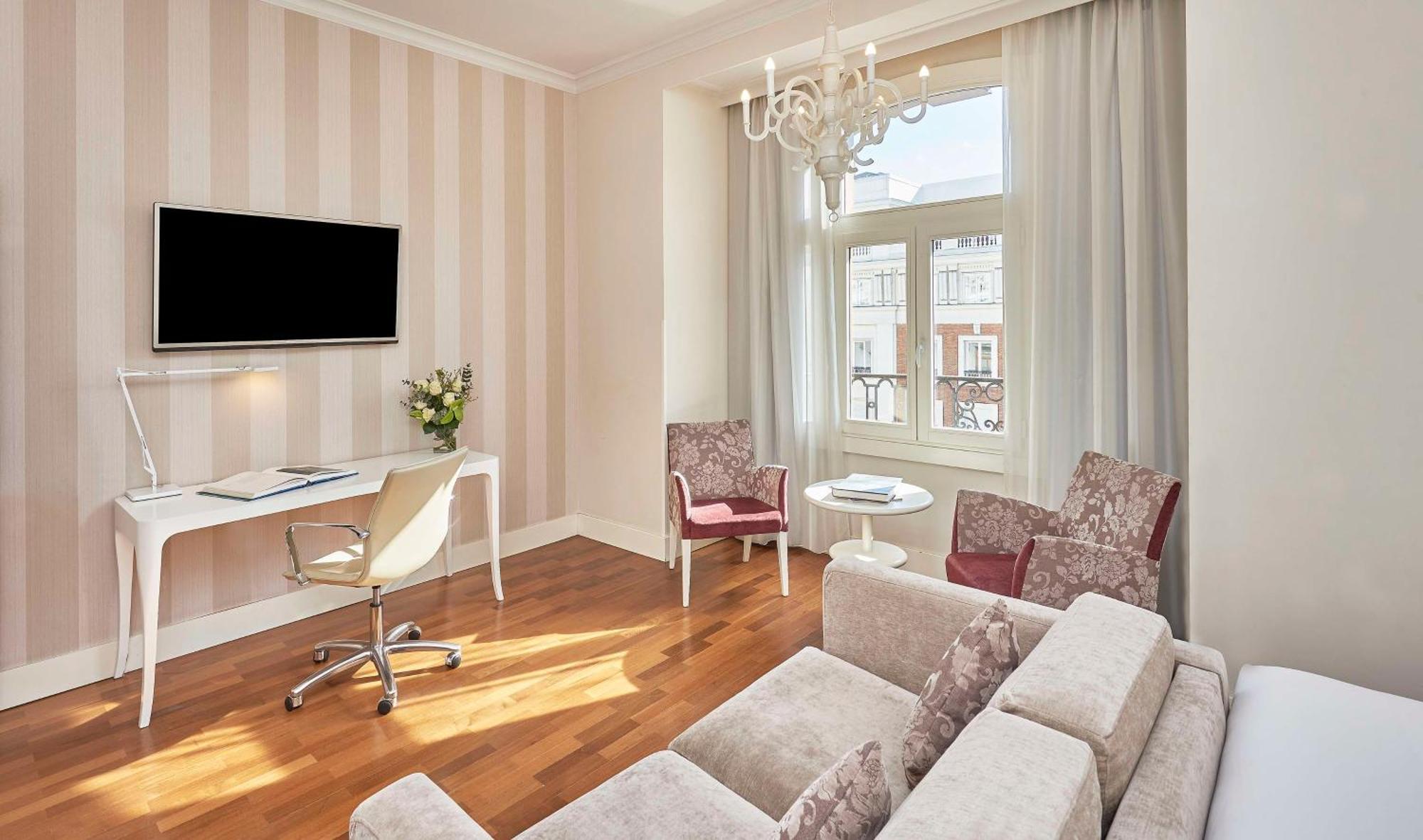 Premium Doppel-/Zweibettzimmer