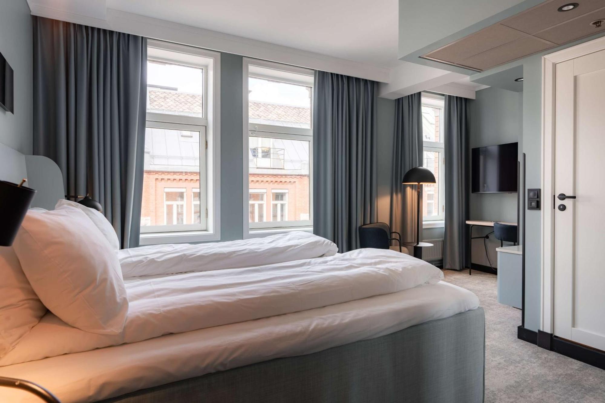 Standard Zimmer mit Kingsize-Bett