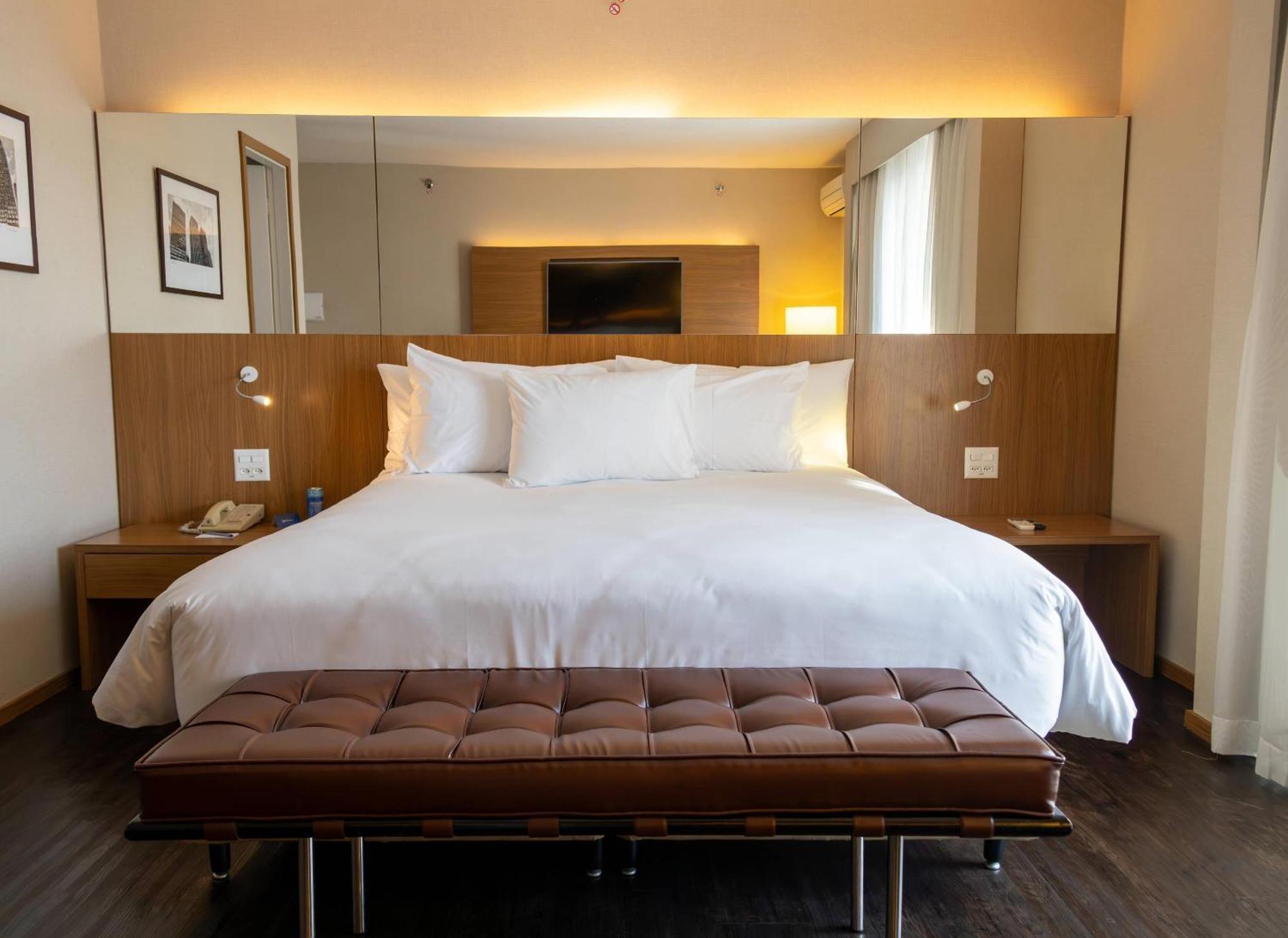 Superior Zimmer mit Kingsize-Bett