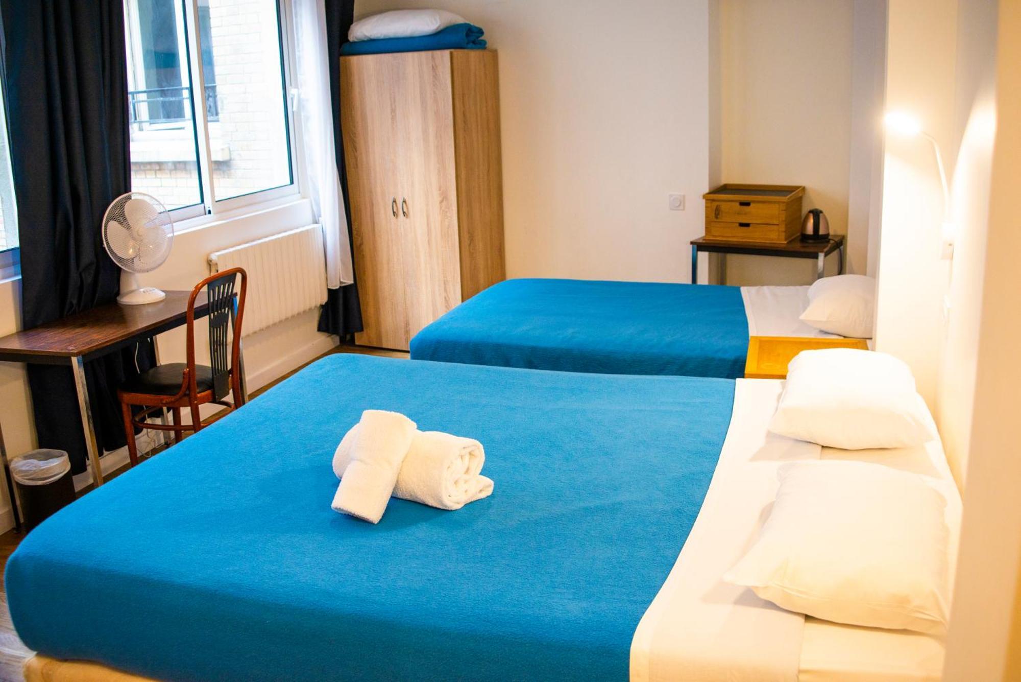Dreibettzimmer mit eigenem Bad
