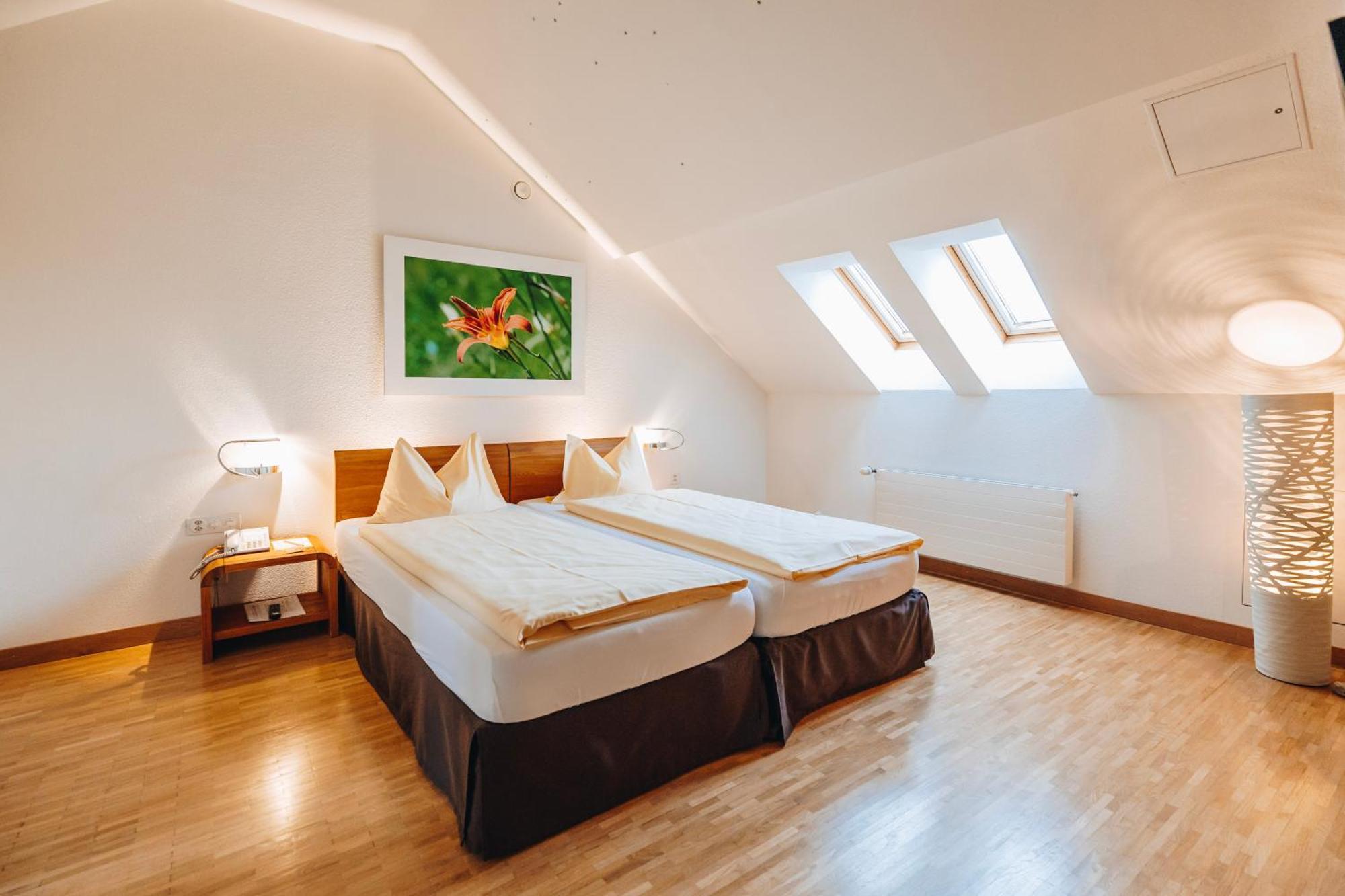 Apartment mit Balkon