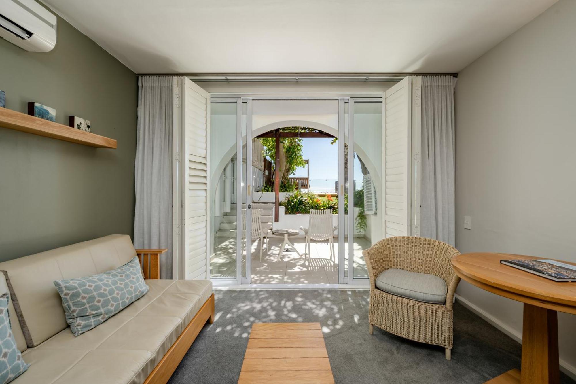 Cabana Pool Club Familienzimmer mit Verbindungstür