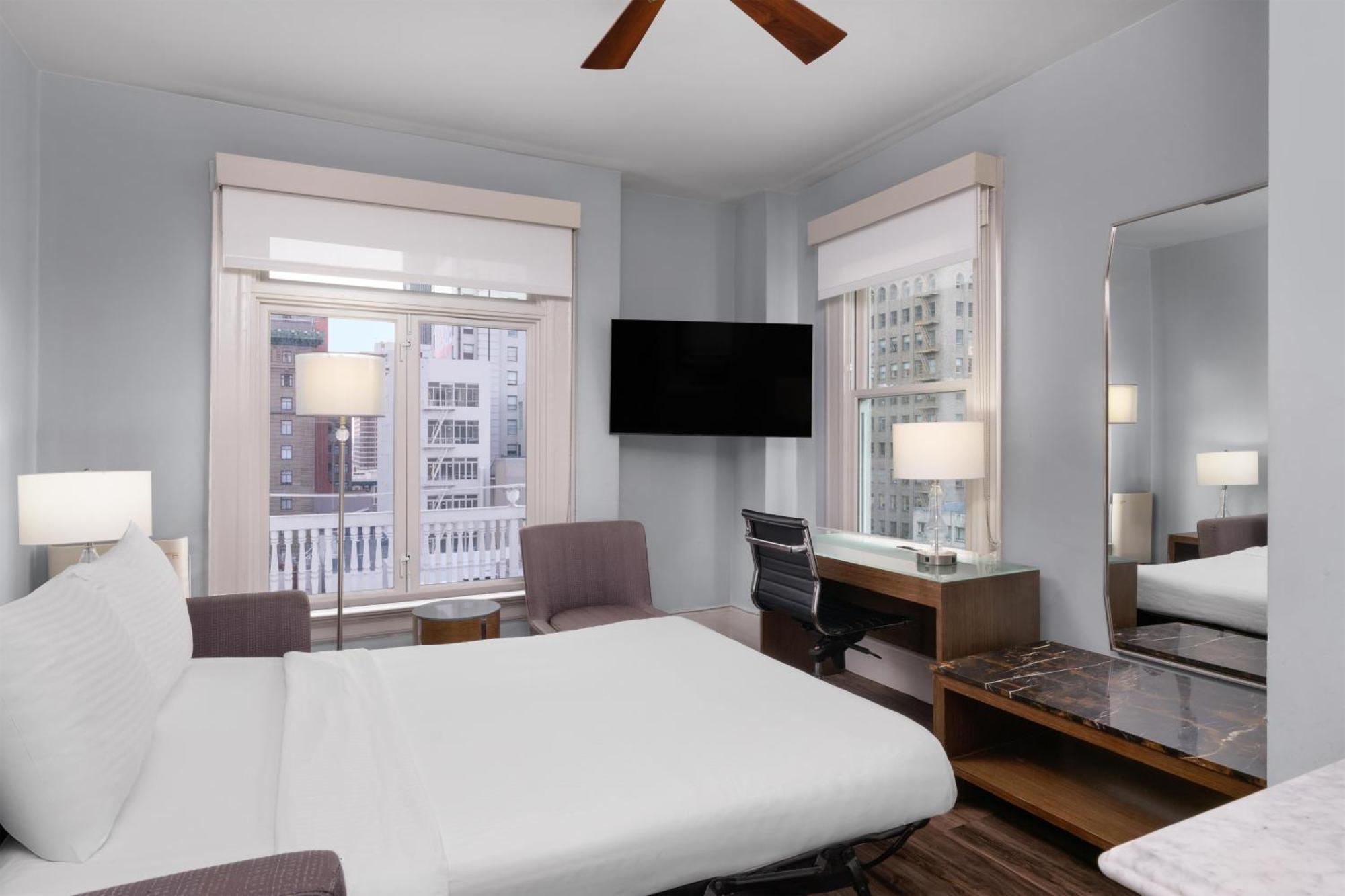 Suite mit Kingsize-Bett und Schlafsofa - Nichtraucher