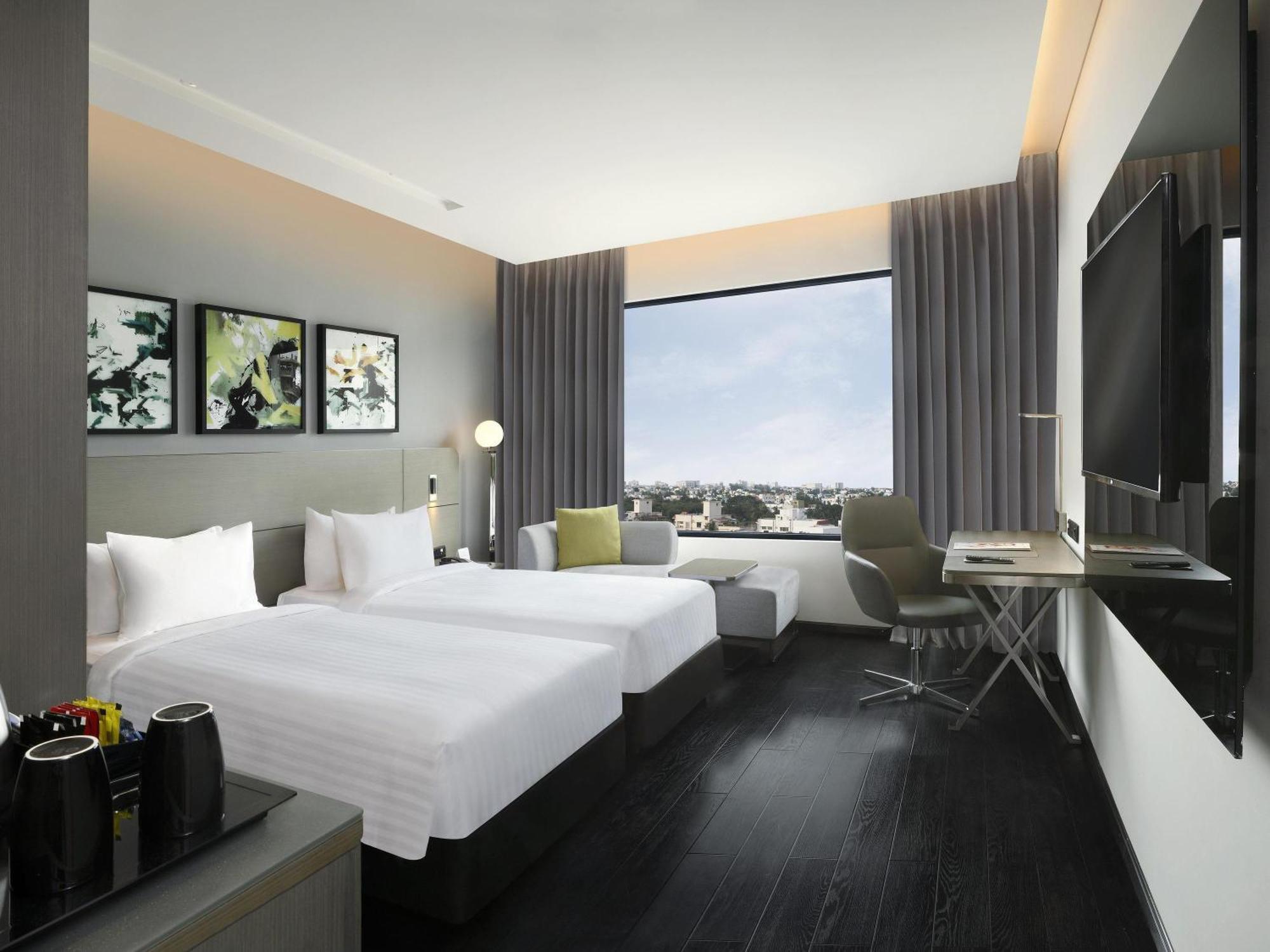 High Floor Premier Room with City View and Lounge Access